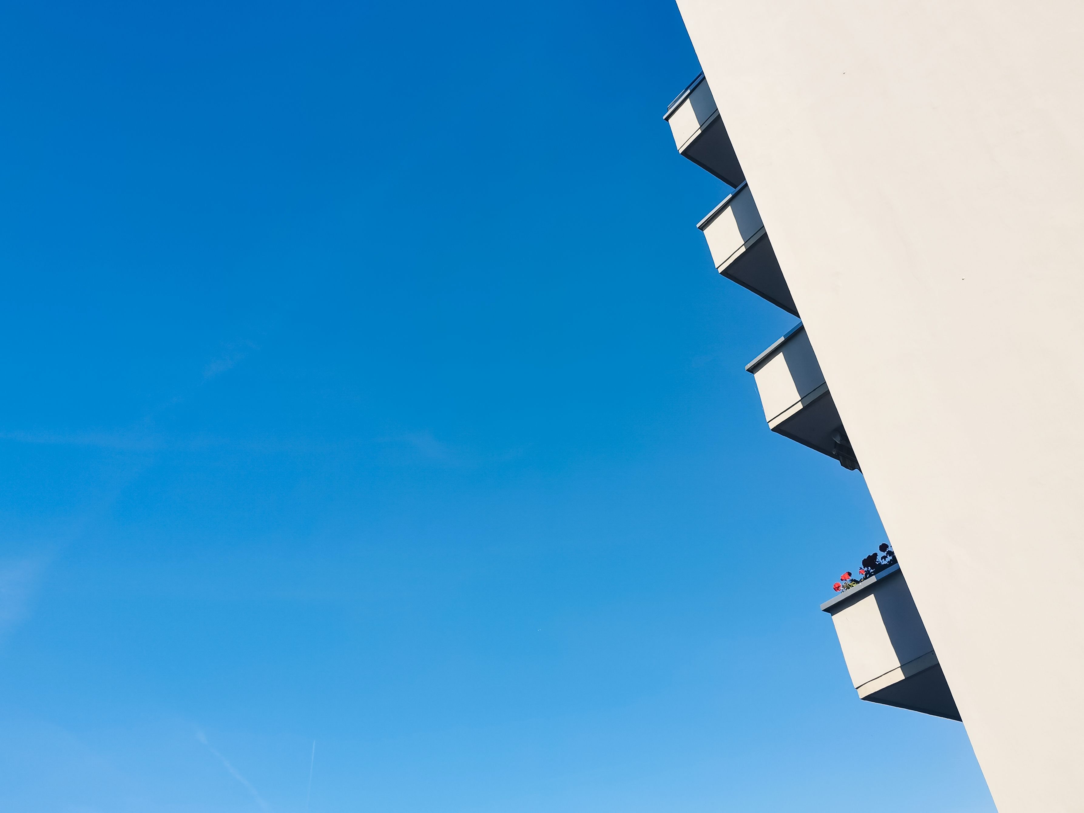Handy-Wallpaper Gebäude, Verschiedenes, Sonstige, Sky, Balkon kostenlos herunterladen.