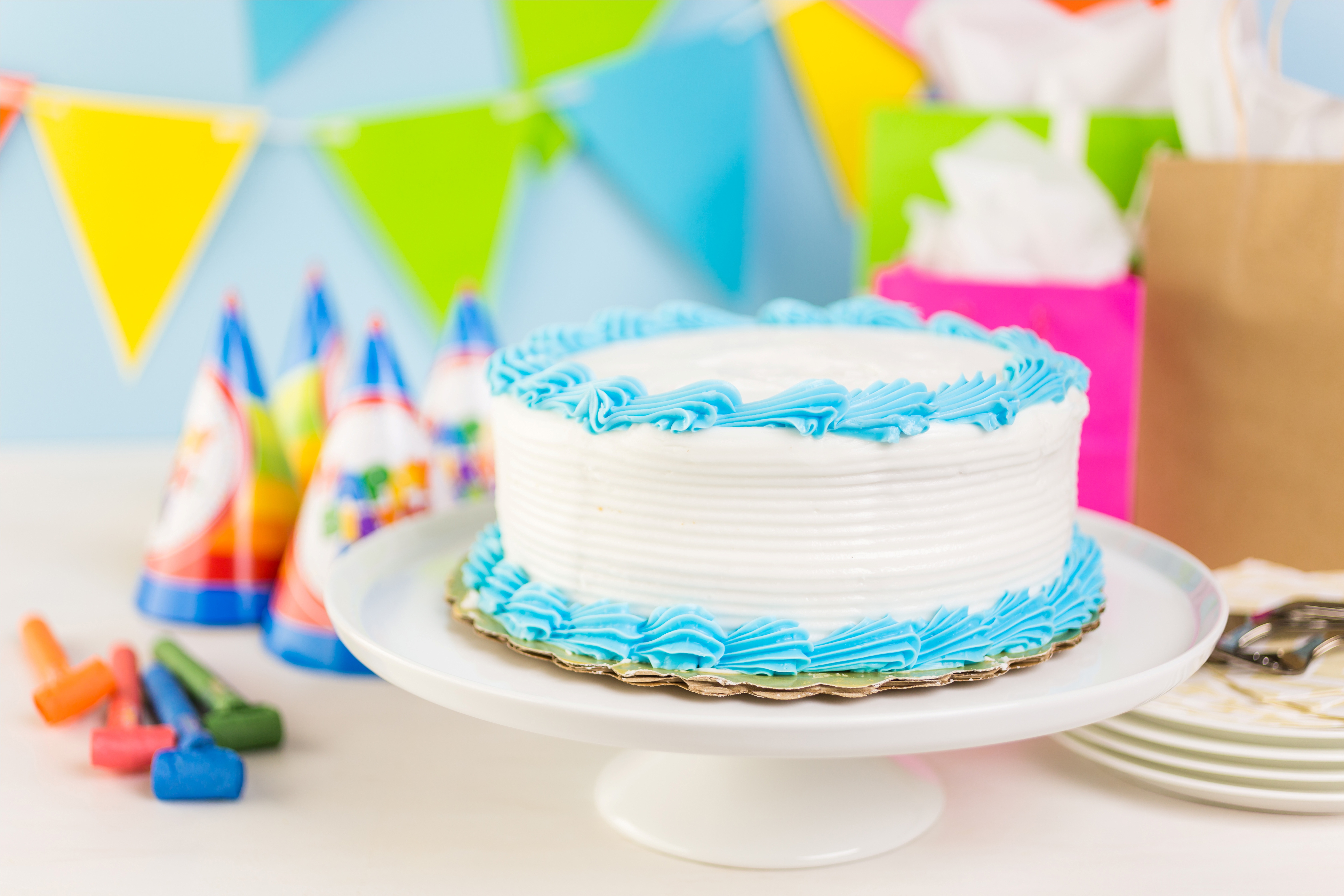 無料モバイル壁紙ケーキ, お祝い, 誕生日, ホリデーをダウンロードします。