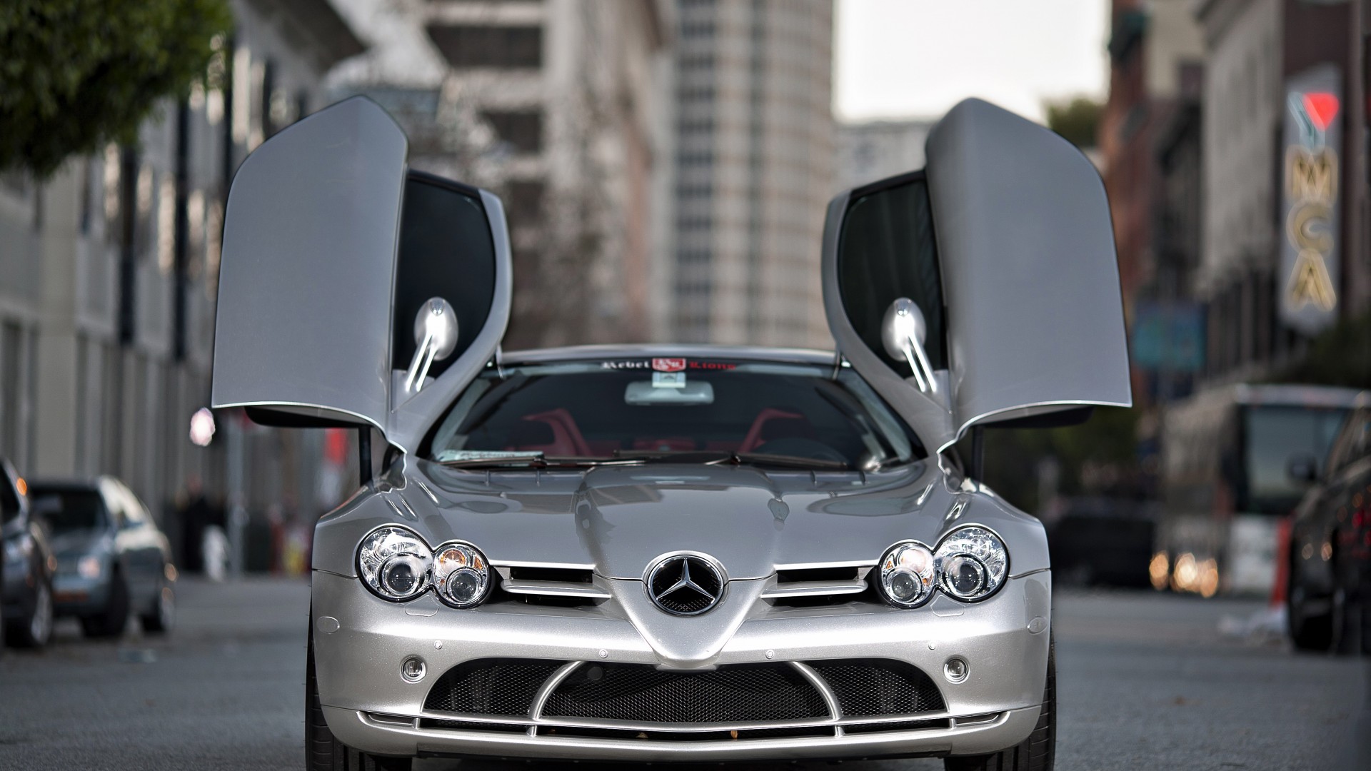 Mercedes SLR MCLAREN зад