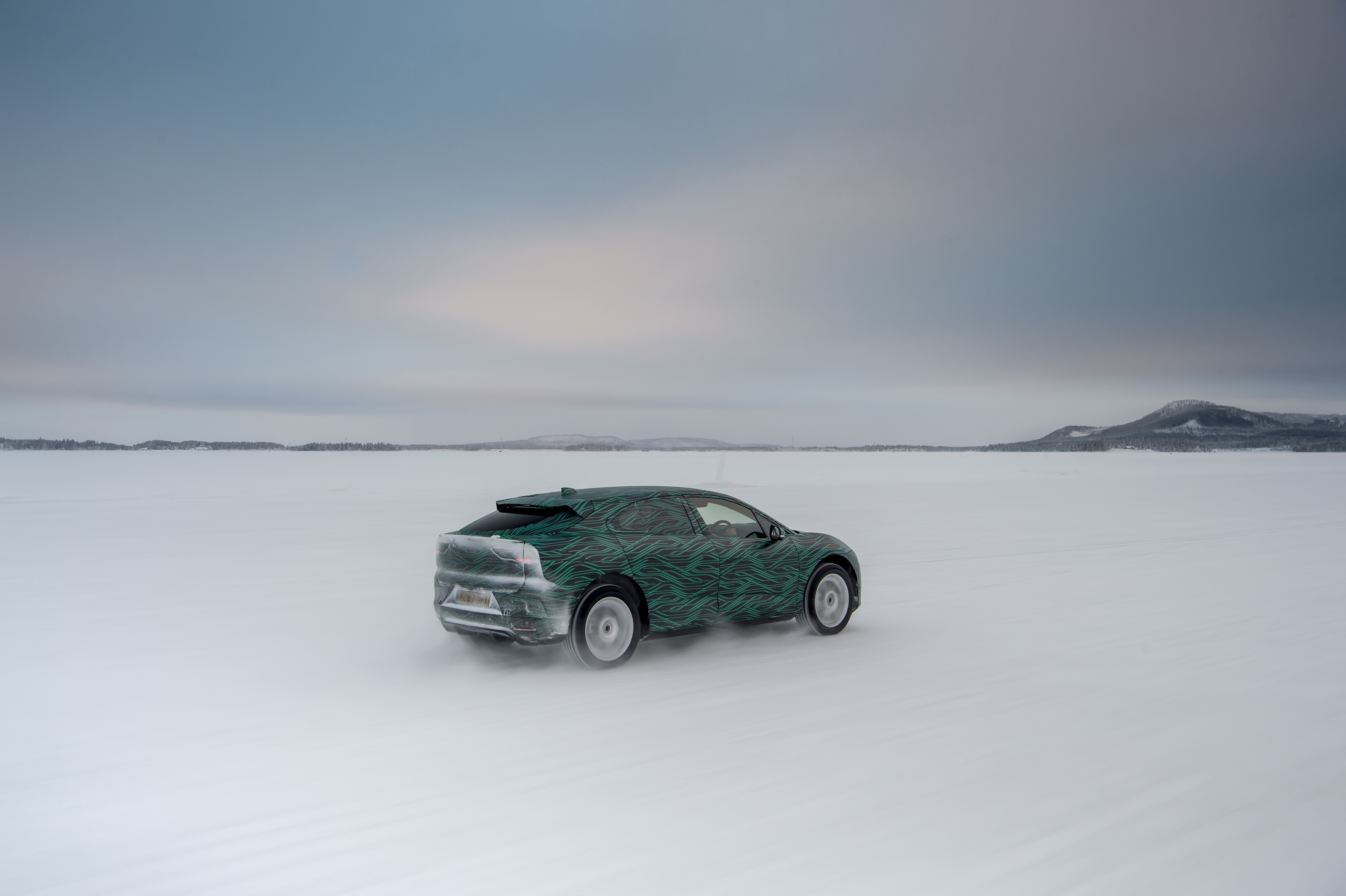 57240 descargar fondo de pantalla invierno, nieve, jaguar, coches, fuera de la carretera, intransitabilidad, jaguar i pace: protectores de pantalla e imágenes gratis
