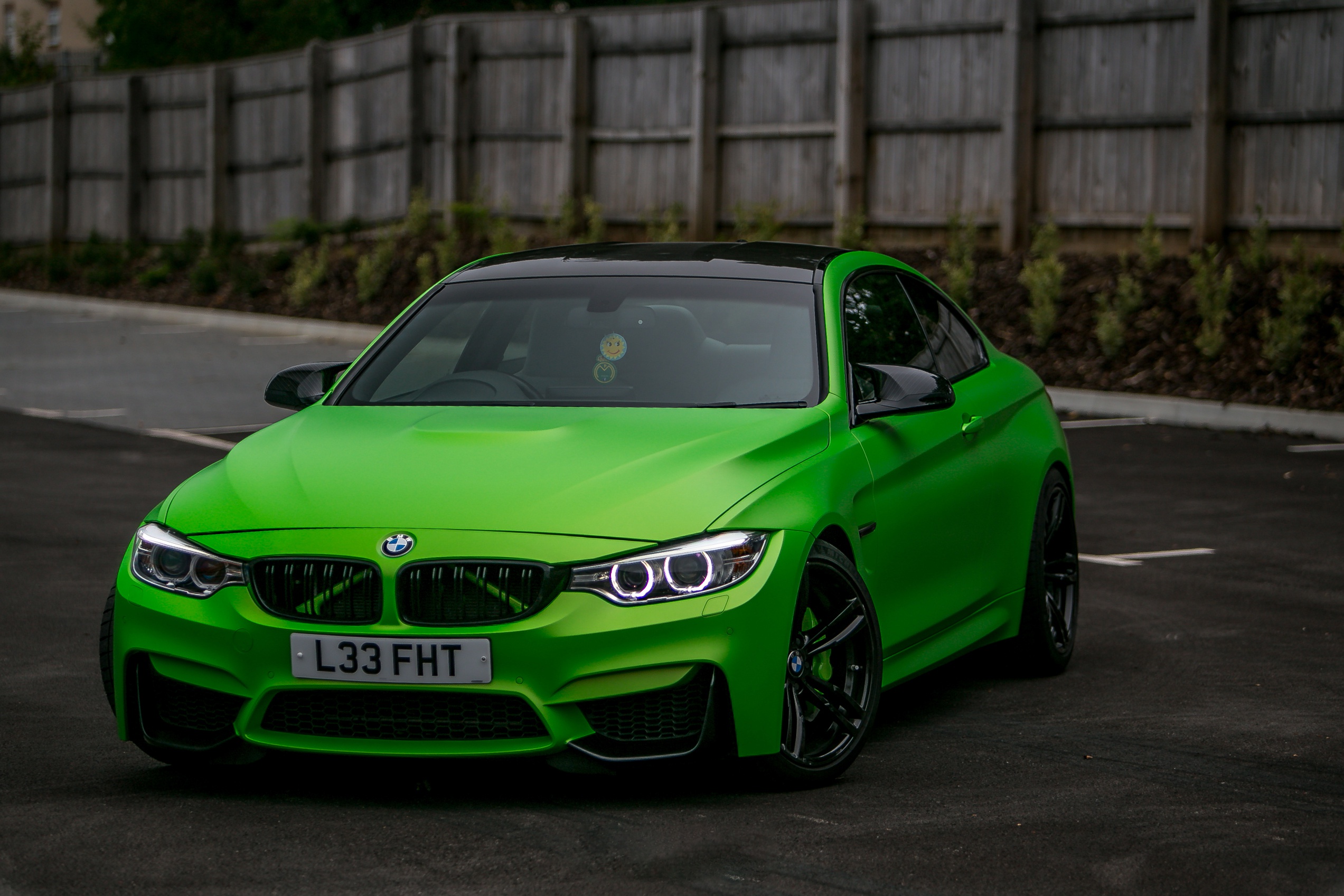 BMW m4 зеленая