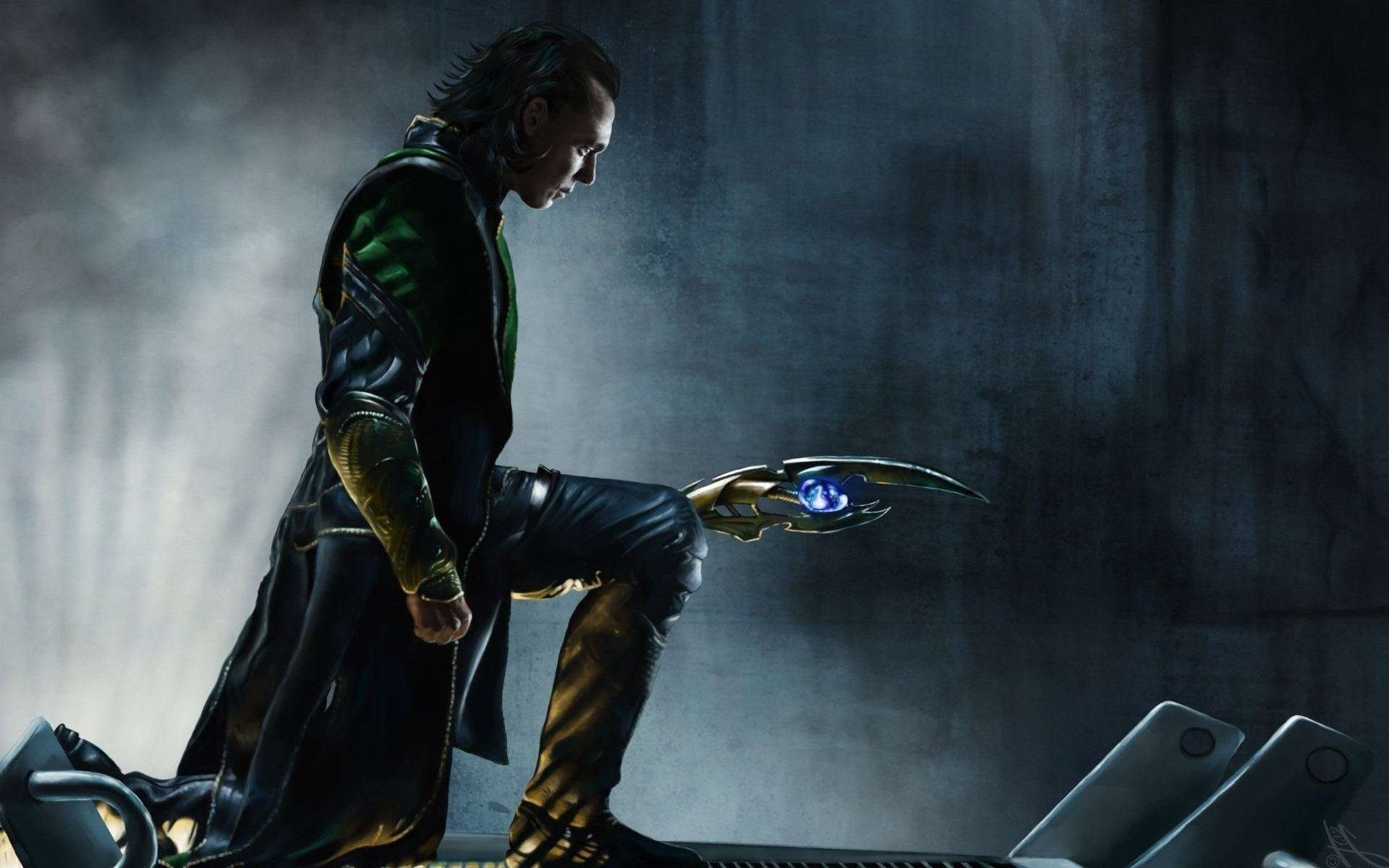 tom hiddleston loki avengers wallpaper