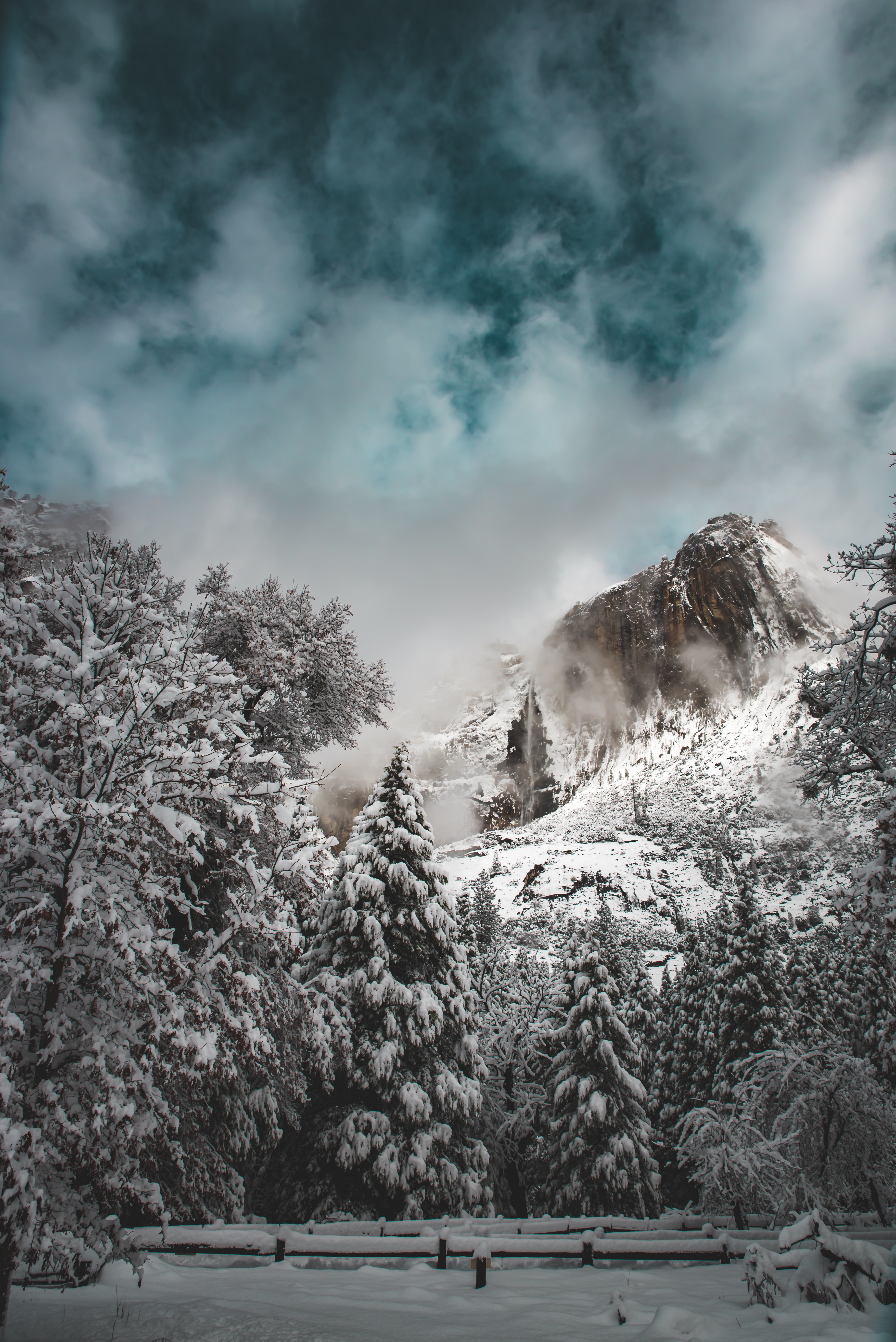 157178 завантажити шпалери зима, гори, сніг, природа, хмари - заставки і картинки безкоштовно