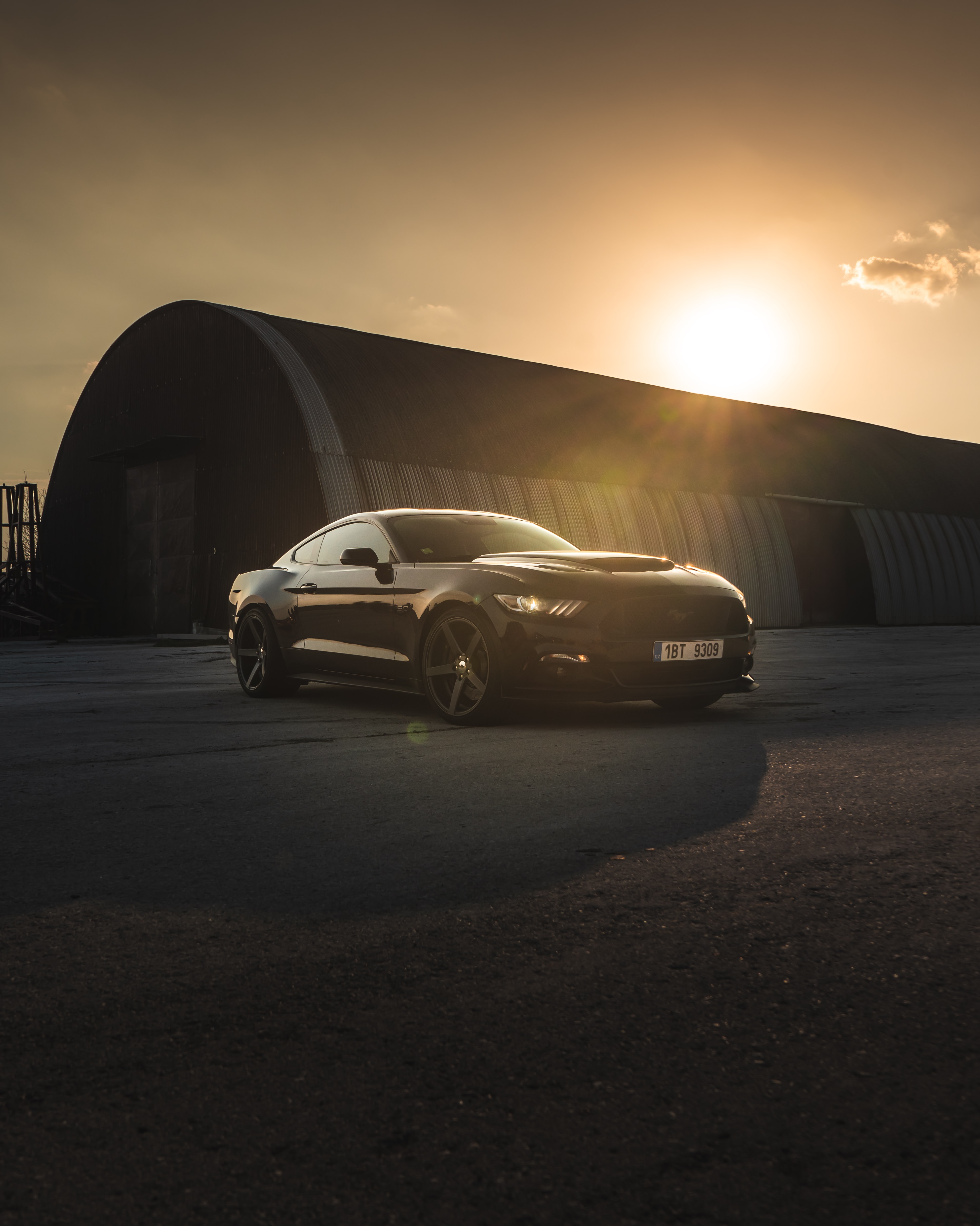 Mobile wallpaper mustang, sports car, ford mustang, cars, black, sports, sunset, car, side view