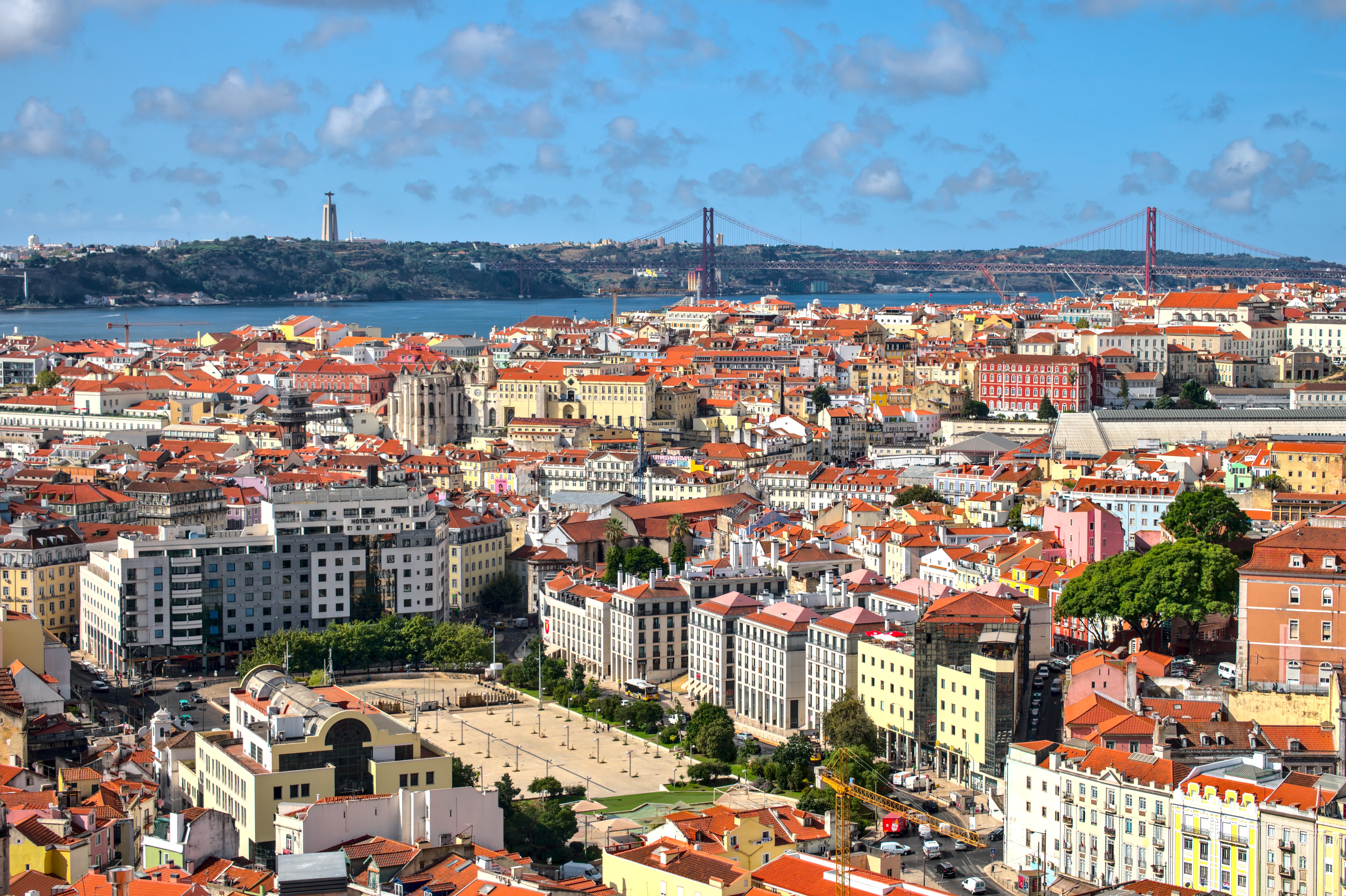 Handy-Wallpaper Städte, Stadt, Gebäude, Blick Von Oben, Lissabon, Architektur kostenlos herunterladen.