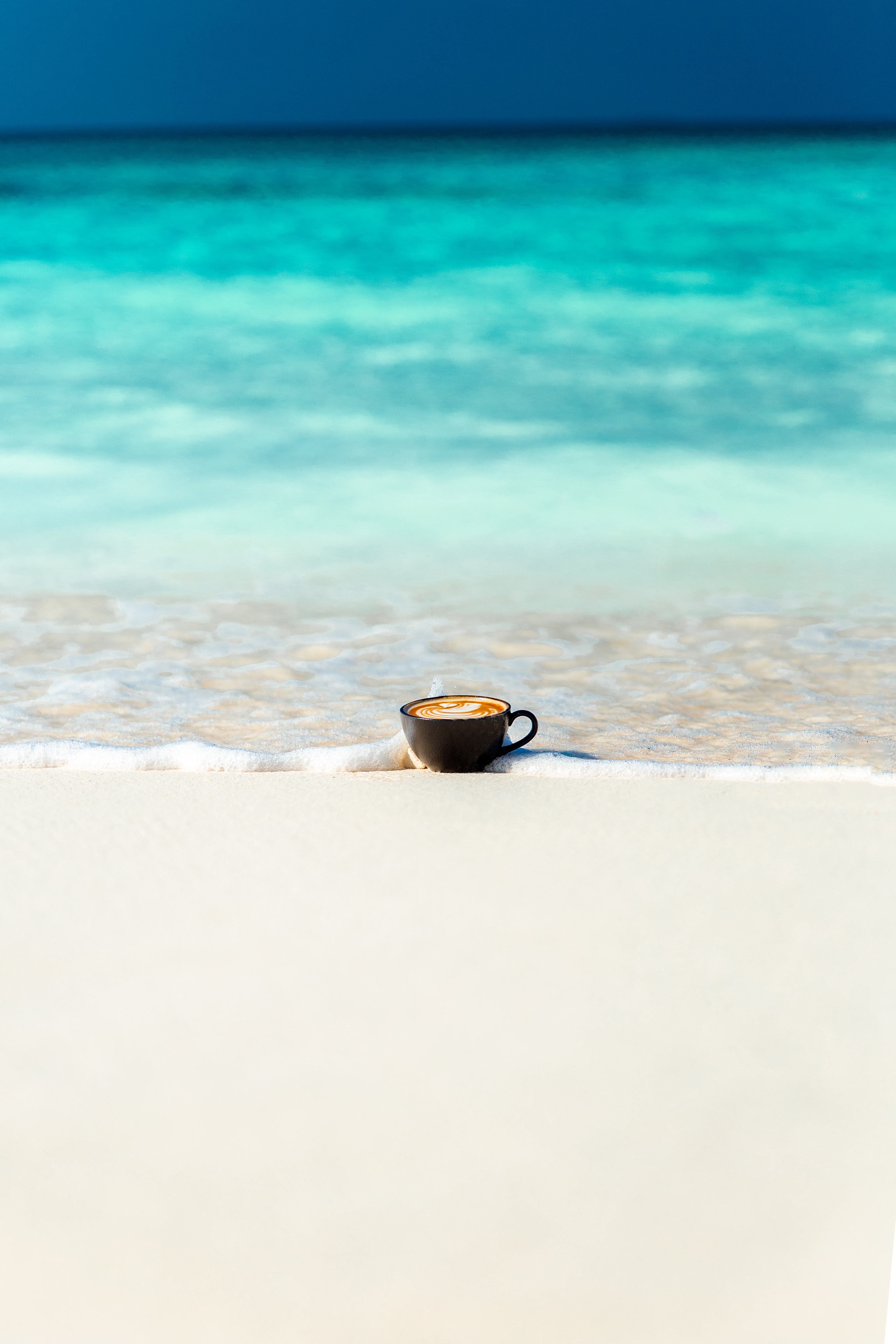 bank, minimalism, sand, shore, cup, ocean 5K