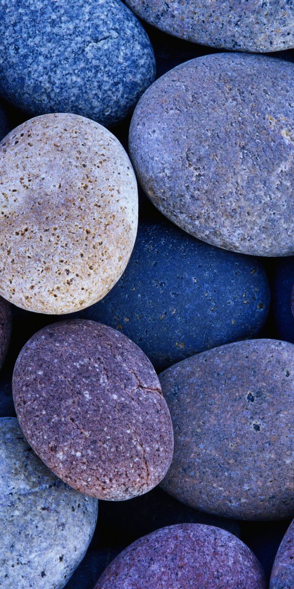 Stone телефон. Камни разноцветные морские. Красивые камушки. Голубая галька камень. Морские камушки.