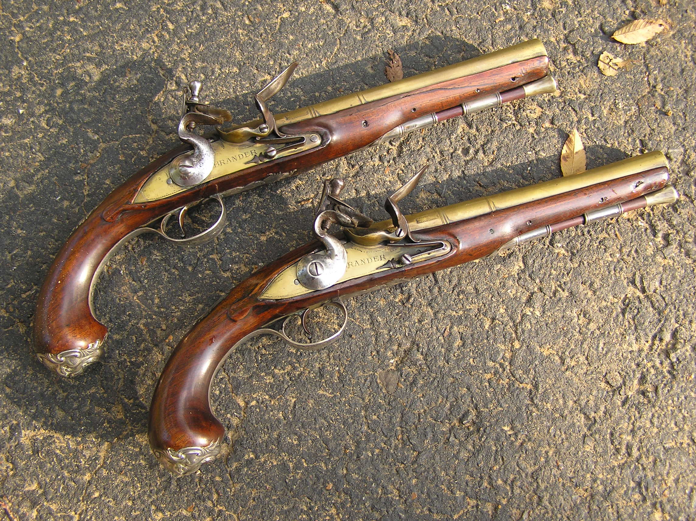 Патроны для кремниевых ружей. Пистоль офицерский 1812.