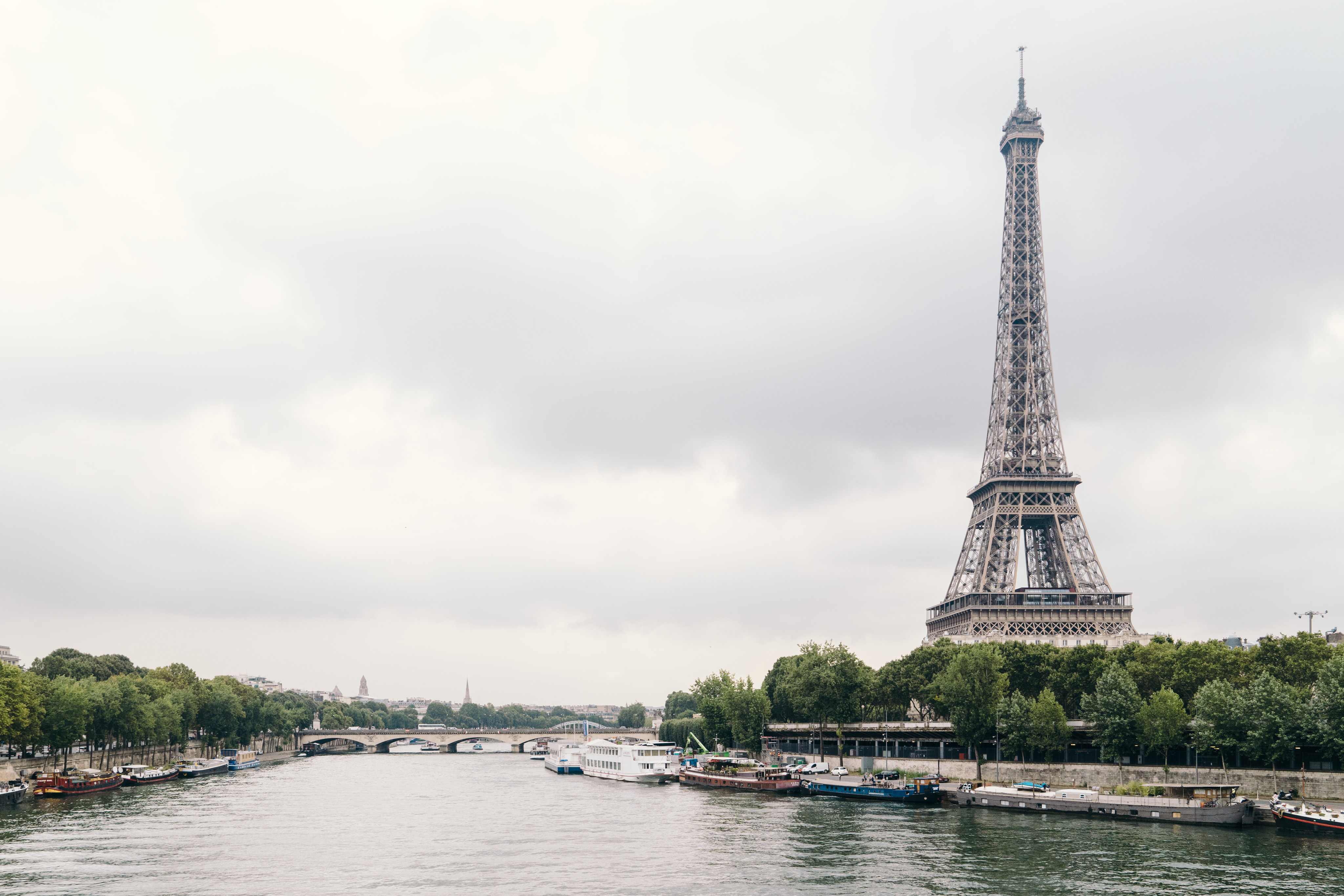 Baixar papel de parede para celular de Paris, Torre Eiffel, Monumentos, Rio, França, Monumento, Feito Pelo Homem, Sena gratuito.