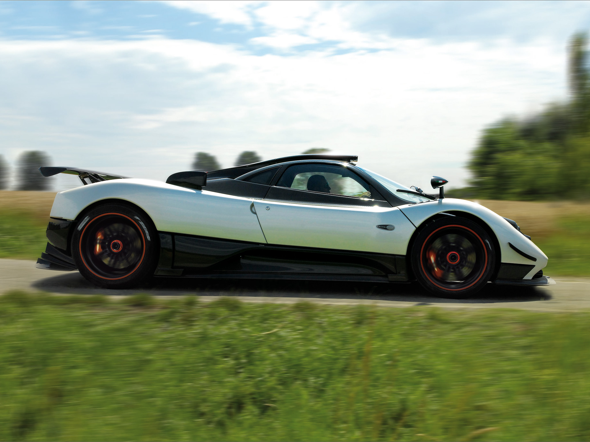 Pagani zonda фото