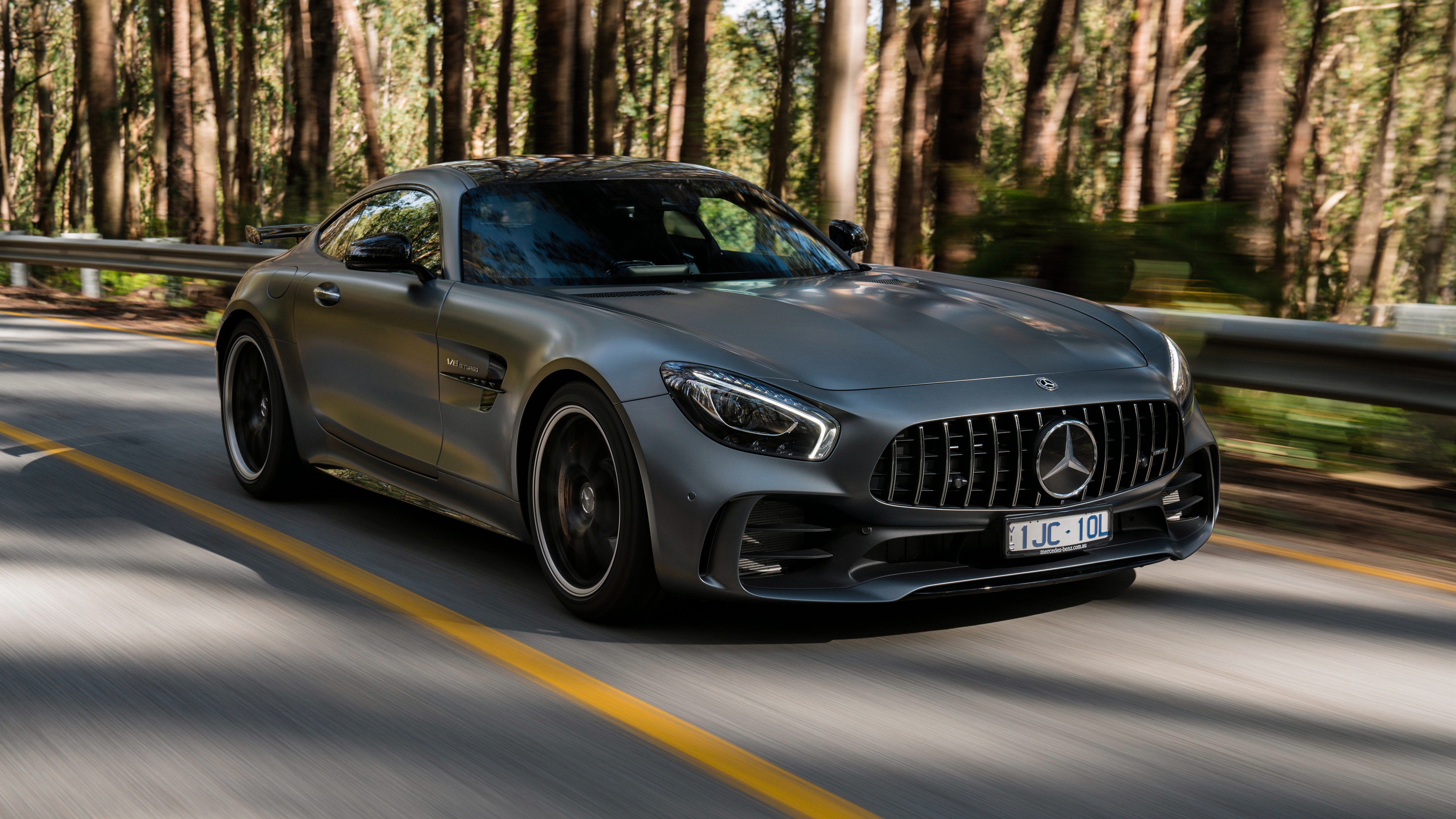 Mercedes AMG gt r Black