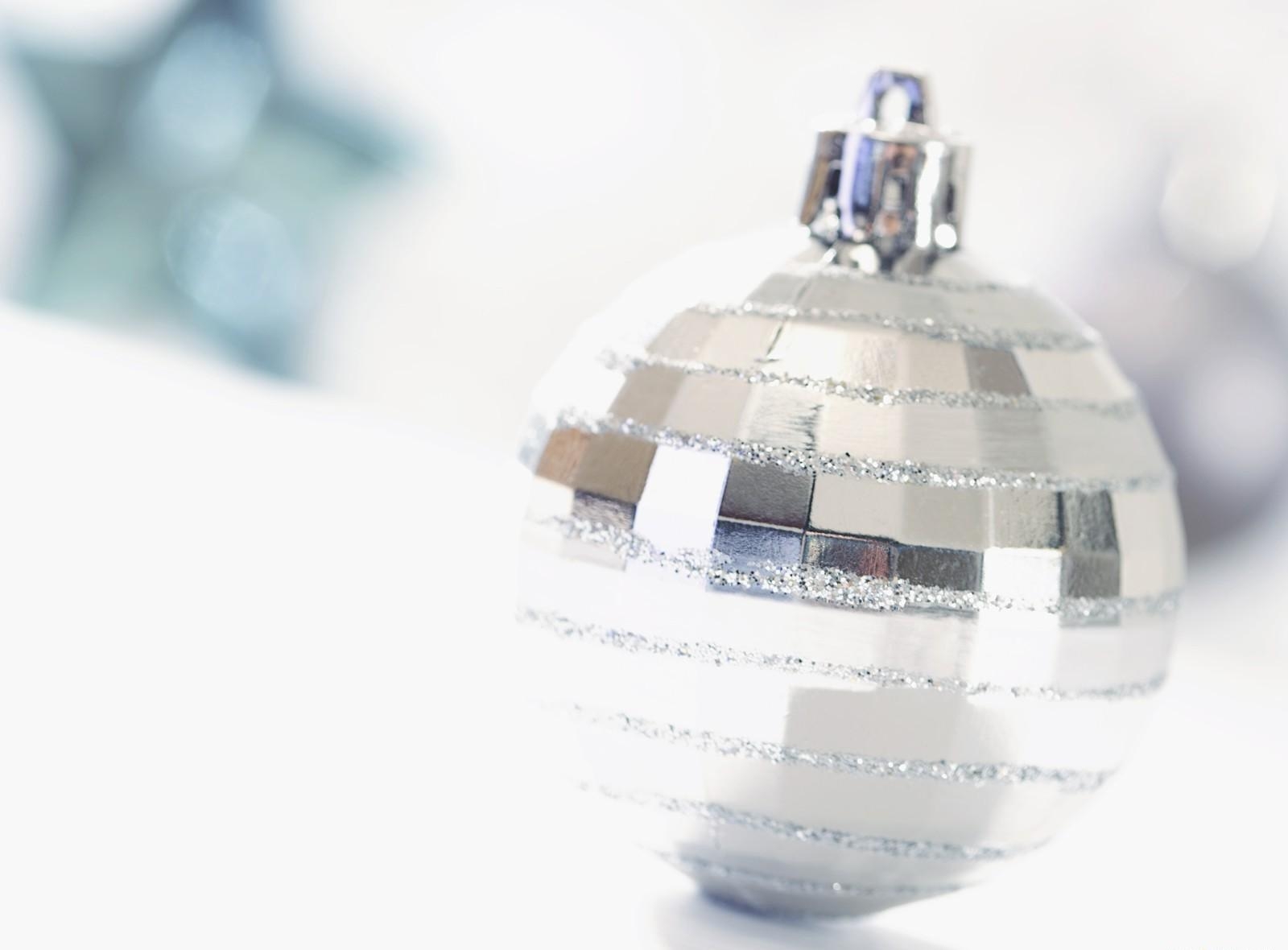 holidays, close up, ball, tinsel, christmas tree toy, sequins, silver Full HD