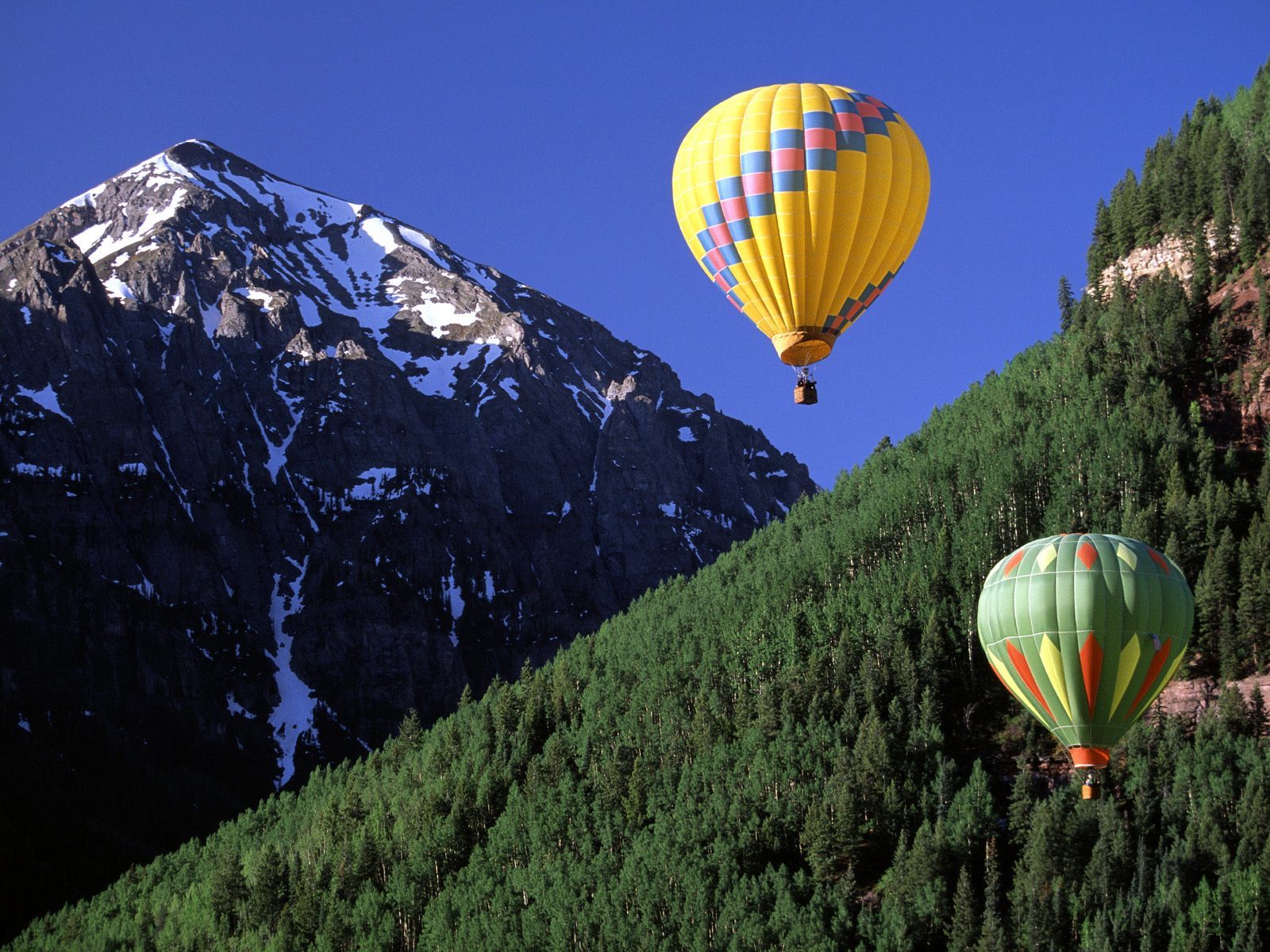 balloons, landscape, mountains 4K