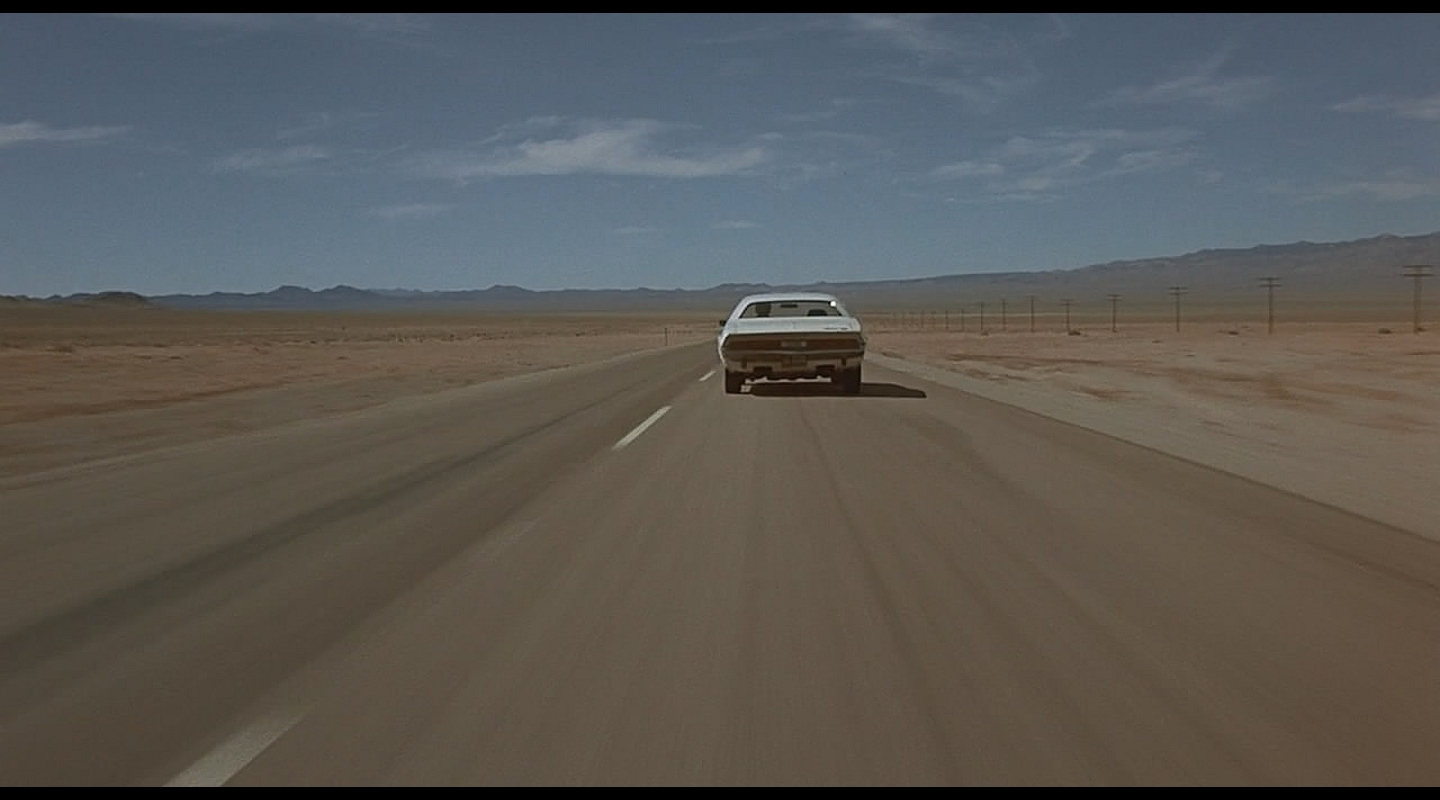 Исчезающая точка. Vanishing point 1971. Исчезающая точка фильм 1971 в пустыне. Vanishing point 1971 фото. Исчезающая точка 1971 обложка.