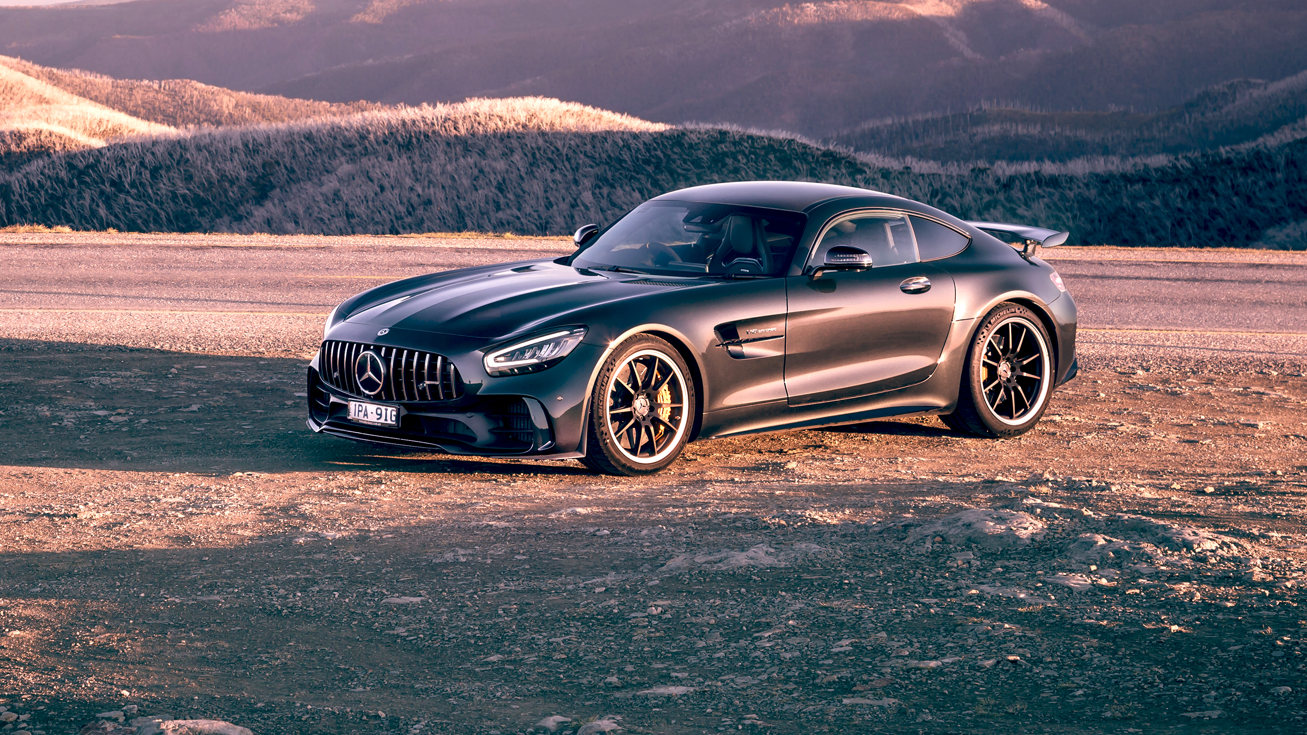 Mercedes AMG gt r Black