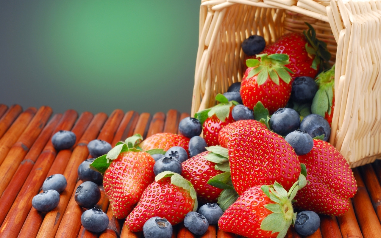 Download mobile wallpaper Berries, Food, Strawberry for free.