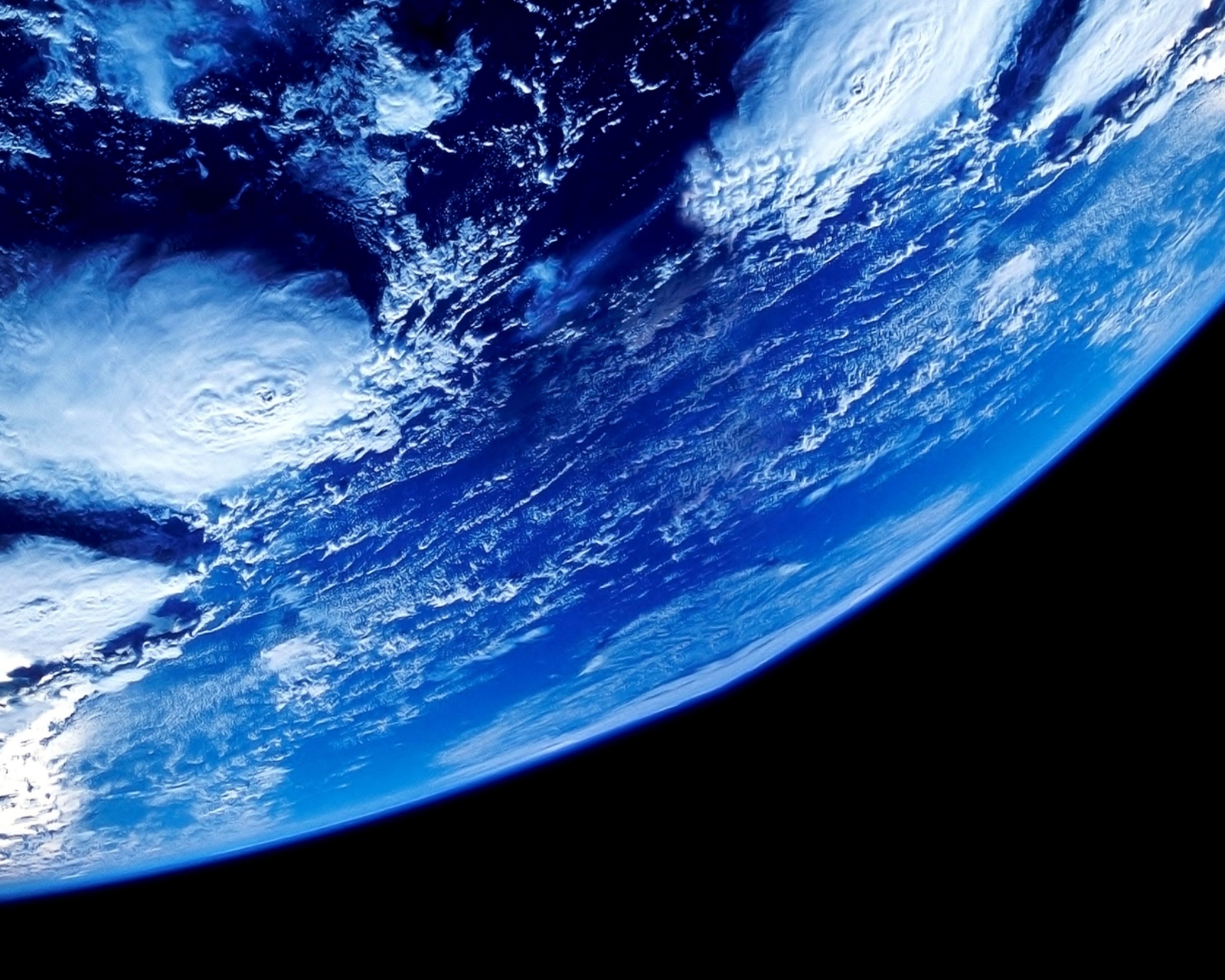 земля на фоне космоса фото