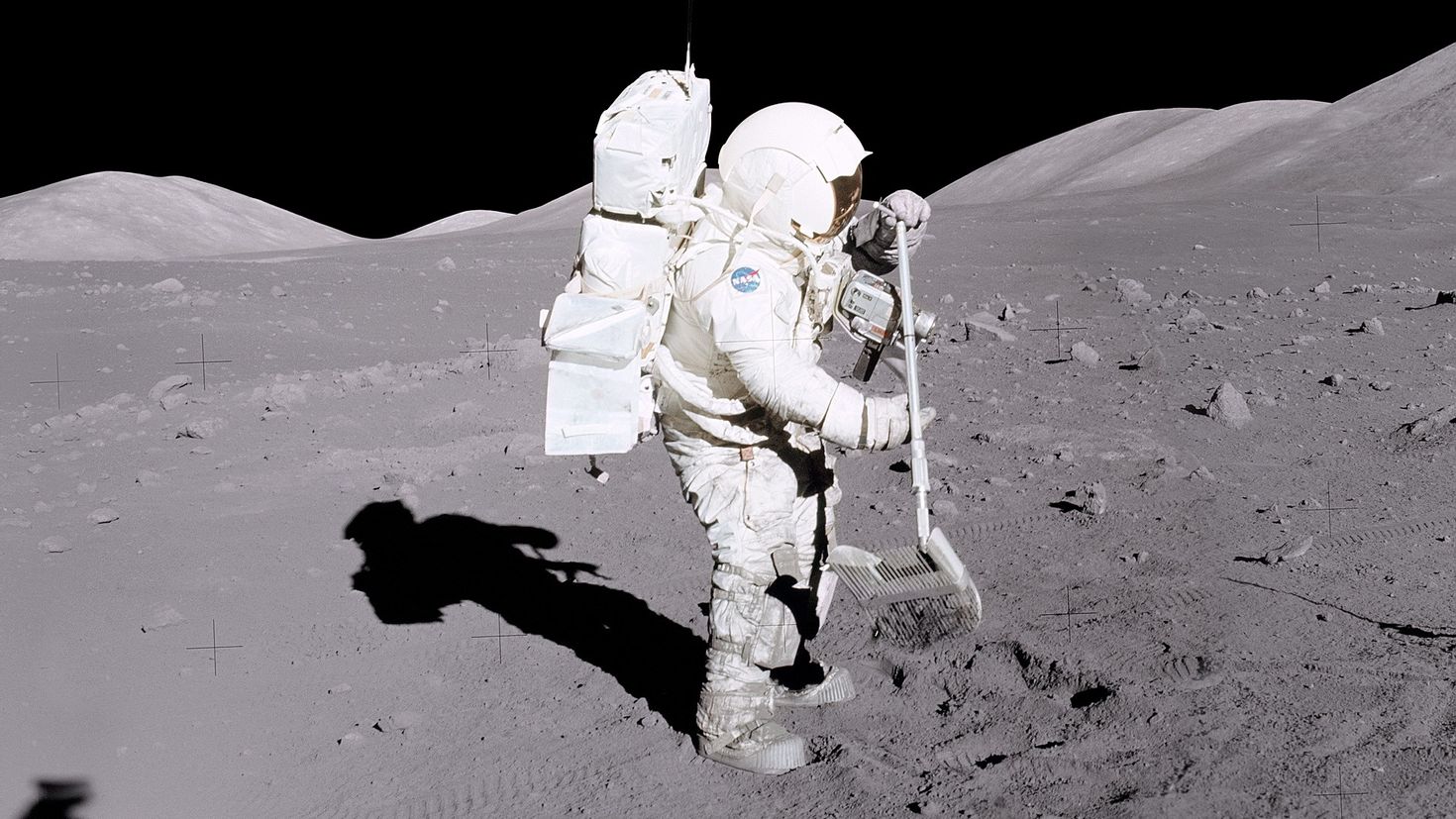 Космонавты высадились на луне. Аполлон 17. Апполо 11 на Луне.