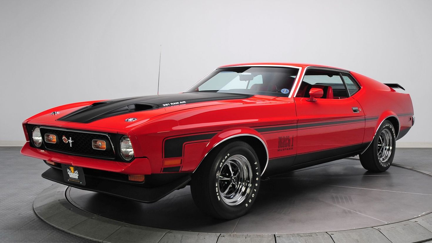 ford mustang mach 1