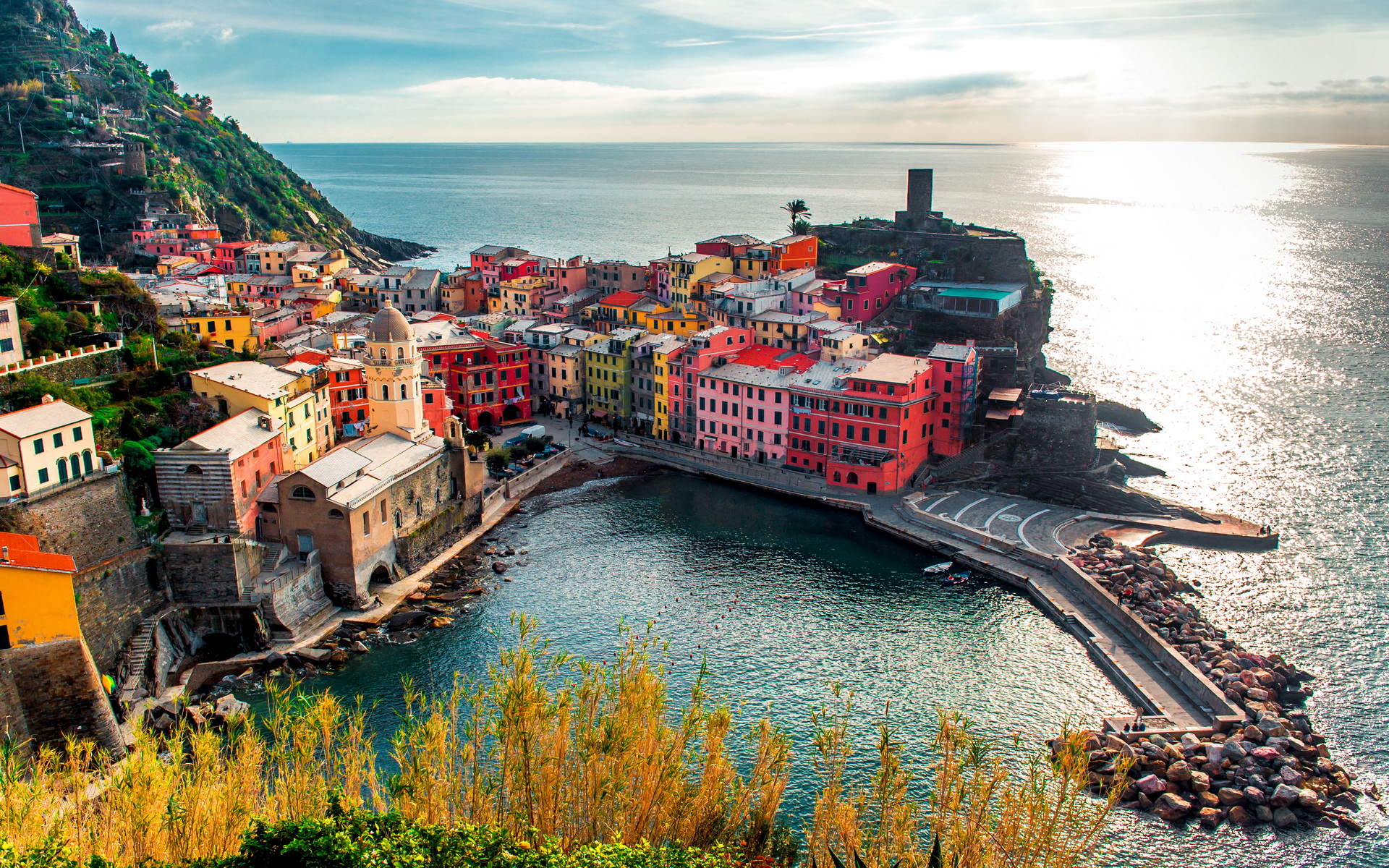 man made, vernazza, cinque terre phone background