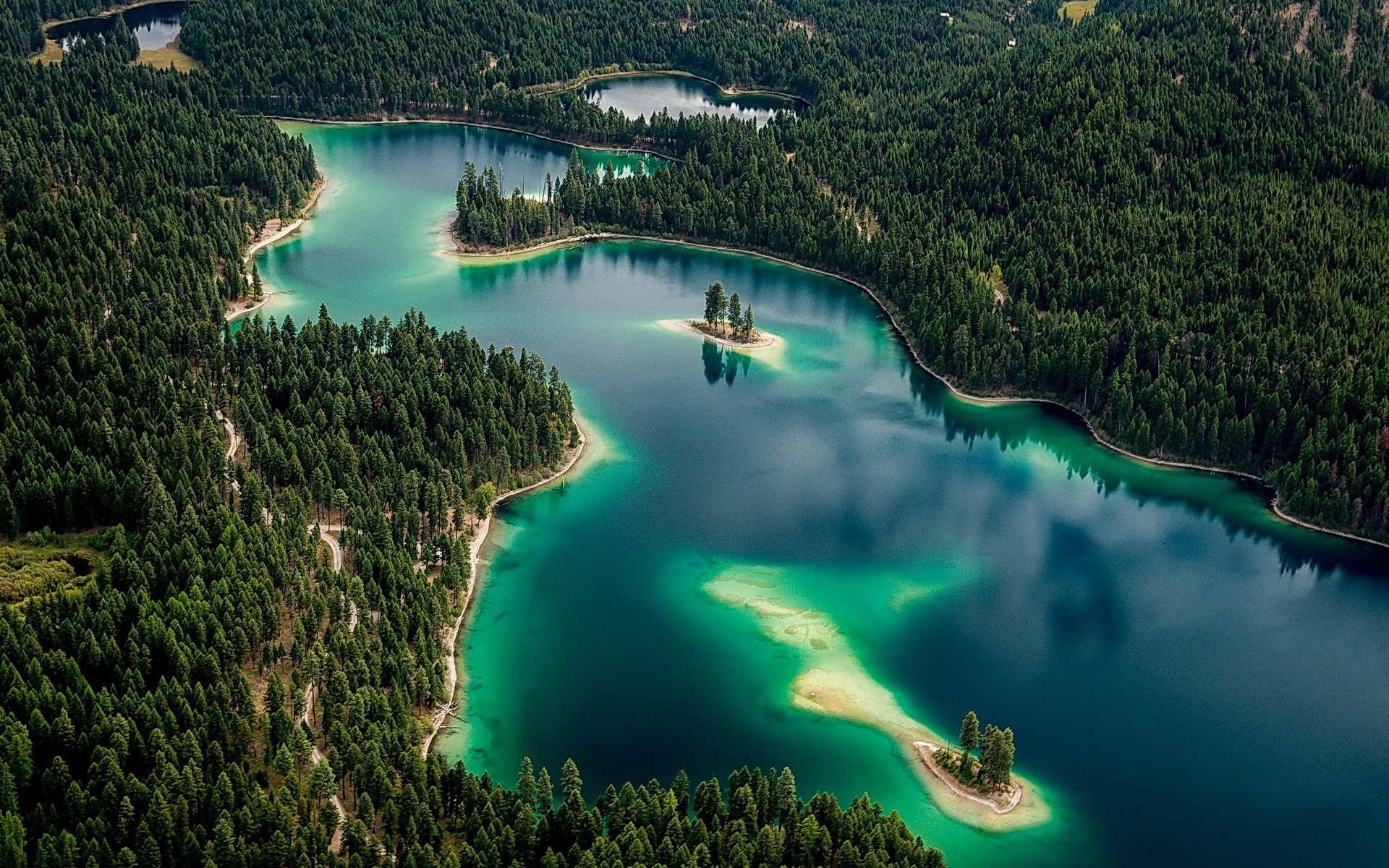 Озеро сердце Онтарио Канада