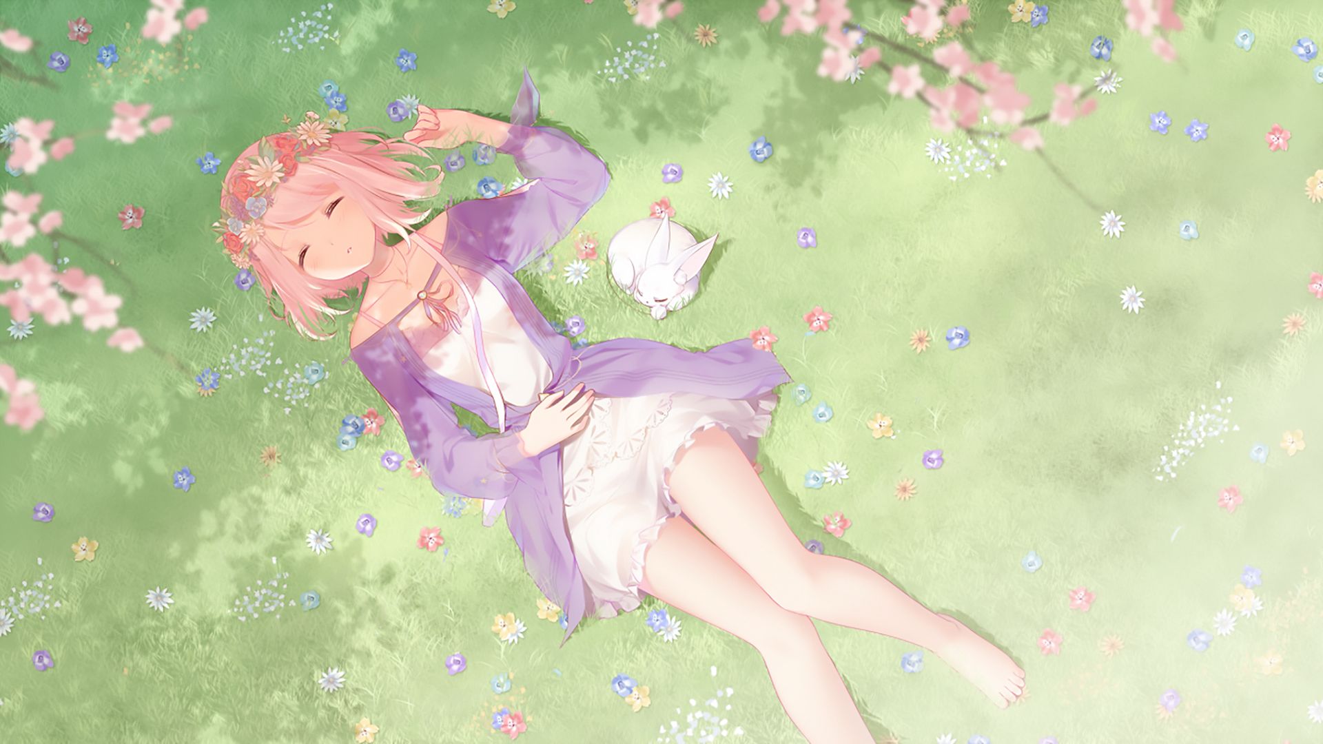 Аниме девушка лежит на траве