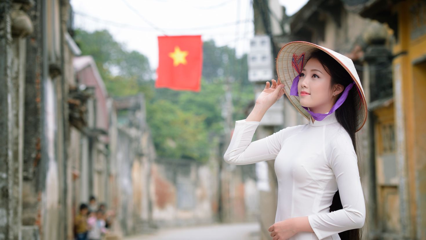 Vietnamese girl. Вьетнамские девушки. Вьетнамки девушки. Красивые вьетнамские девушки. Вьетнам девушки на улице.