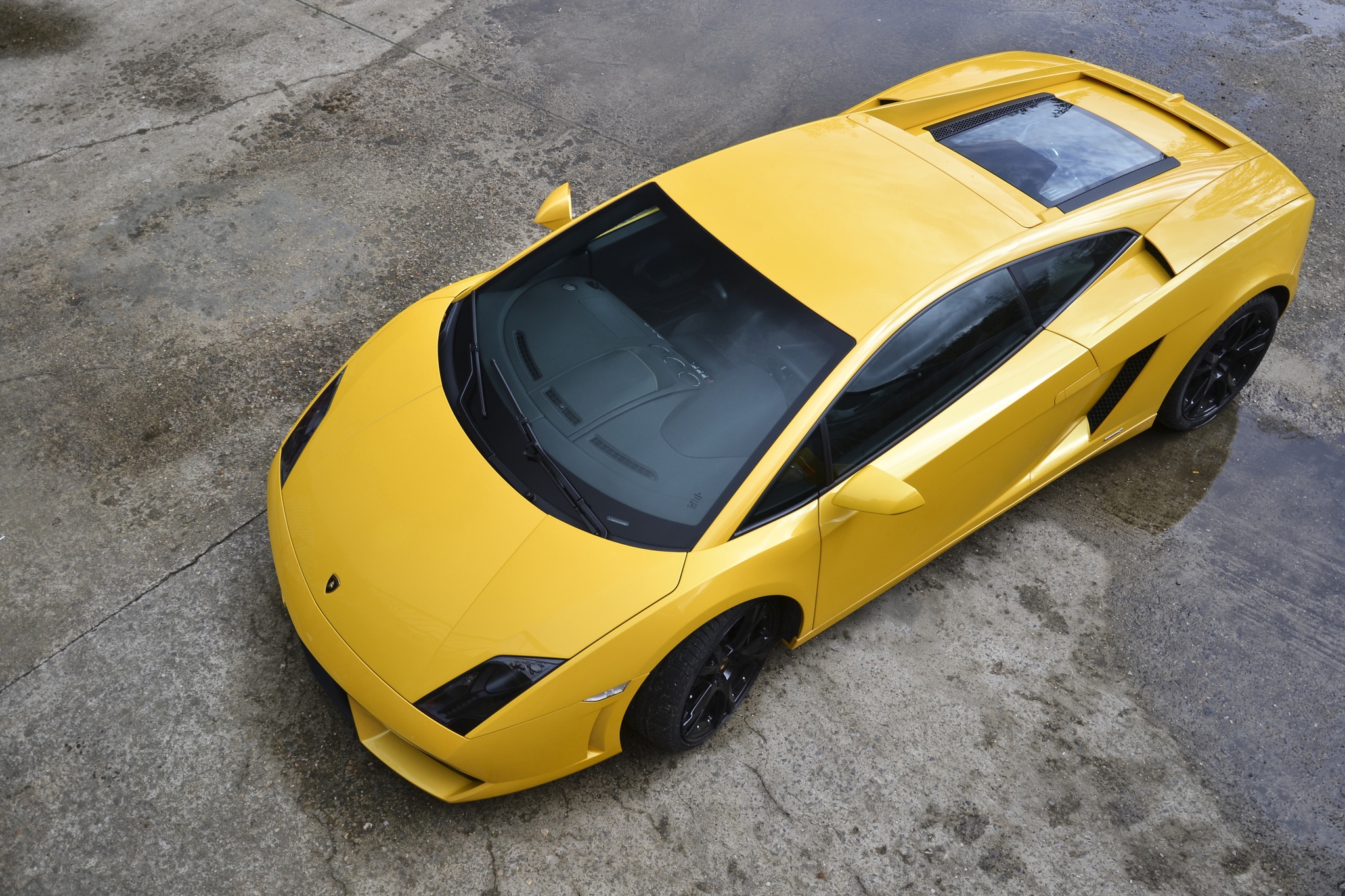 Скачать картинку Ламборгини, Ламборджини (Lamborghini), Тачки (Cars), Желтый в телефон бесплатно.
