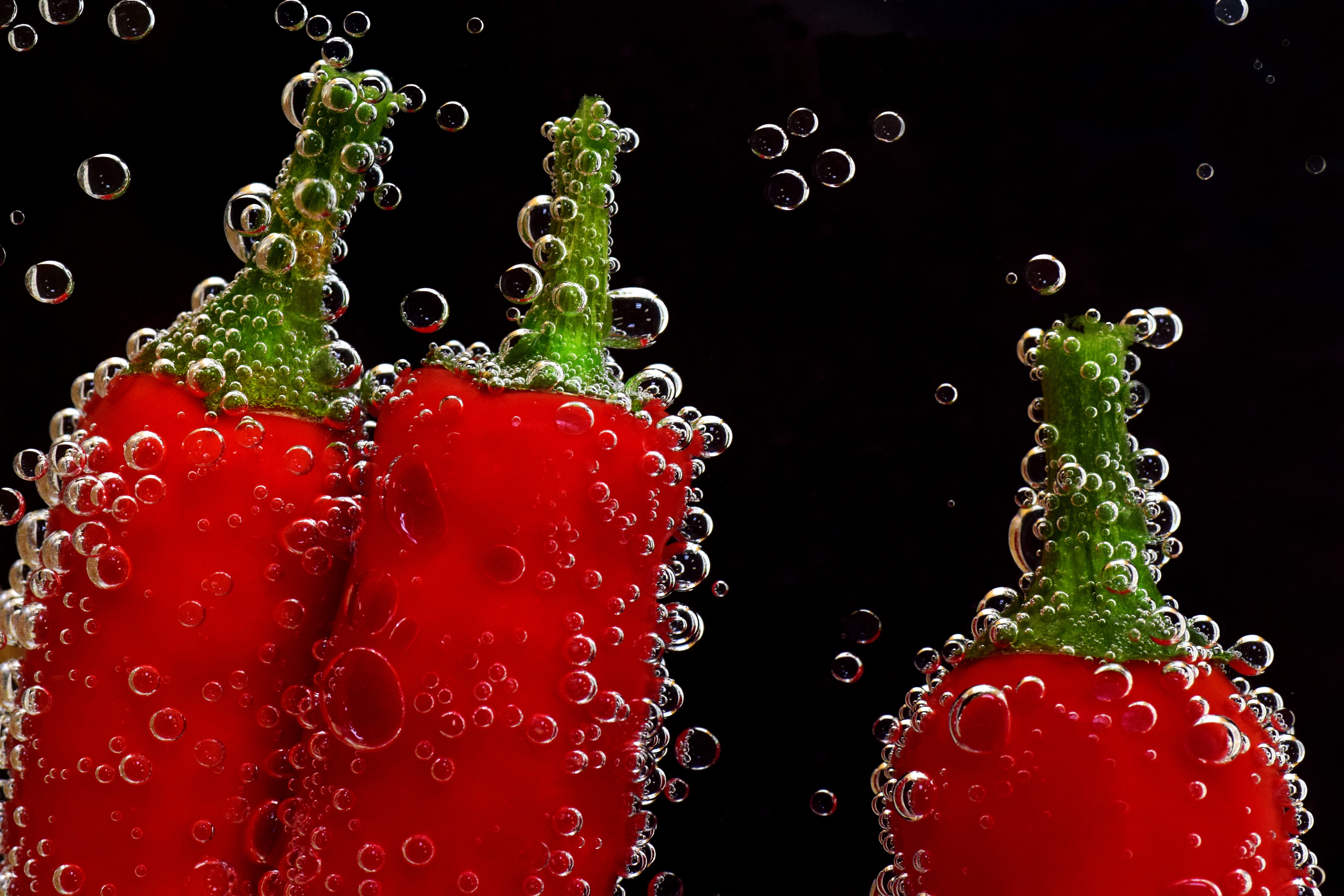 1920x1080 Background paprika, bubbles, pepper, drops, macro, close up