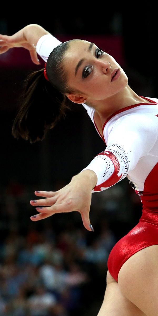 Спортивный гимнастика Aliya Mustafina