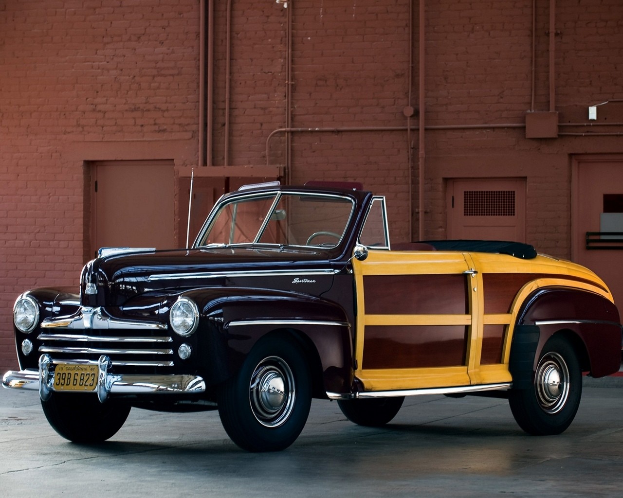 Ford Deluxe Convertible 1948