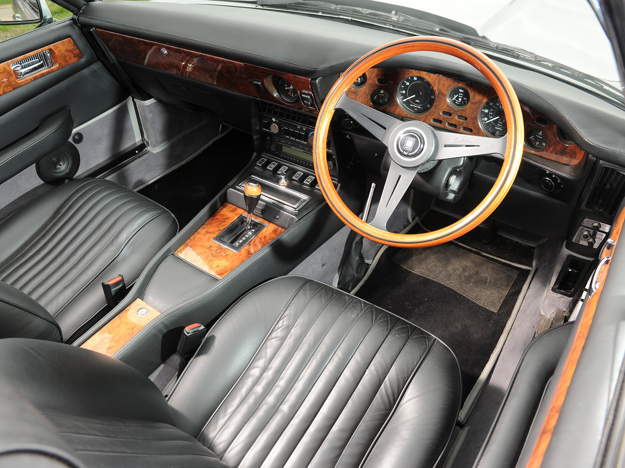 speedometer, interior, aston martin, cars, black, retro, steering wheel, rudder, salon, v8, volante, 1977