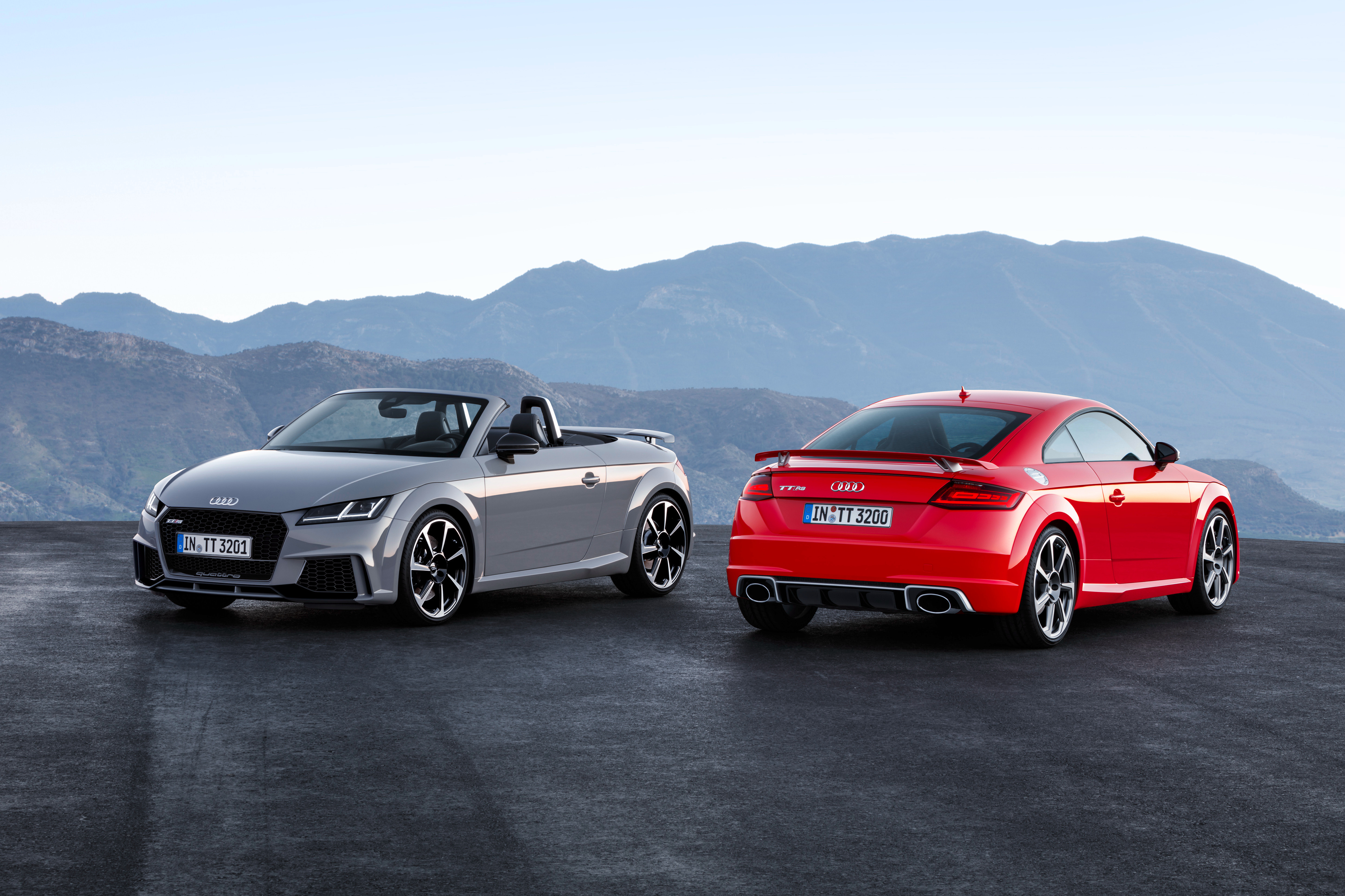 Download mobile wallpaper Audi, Car, Cabriolet, Audi Tt, Vehicles, Silver Car for free.