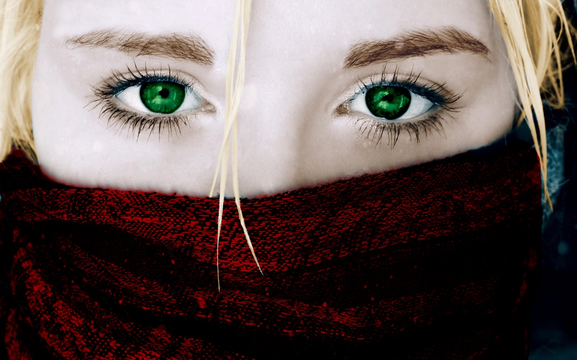 Красивые зеленые глаза