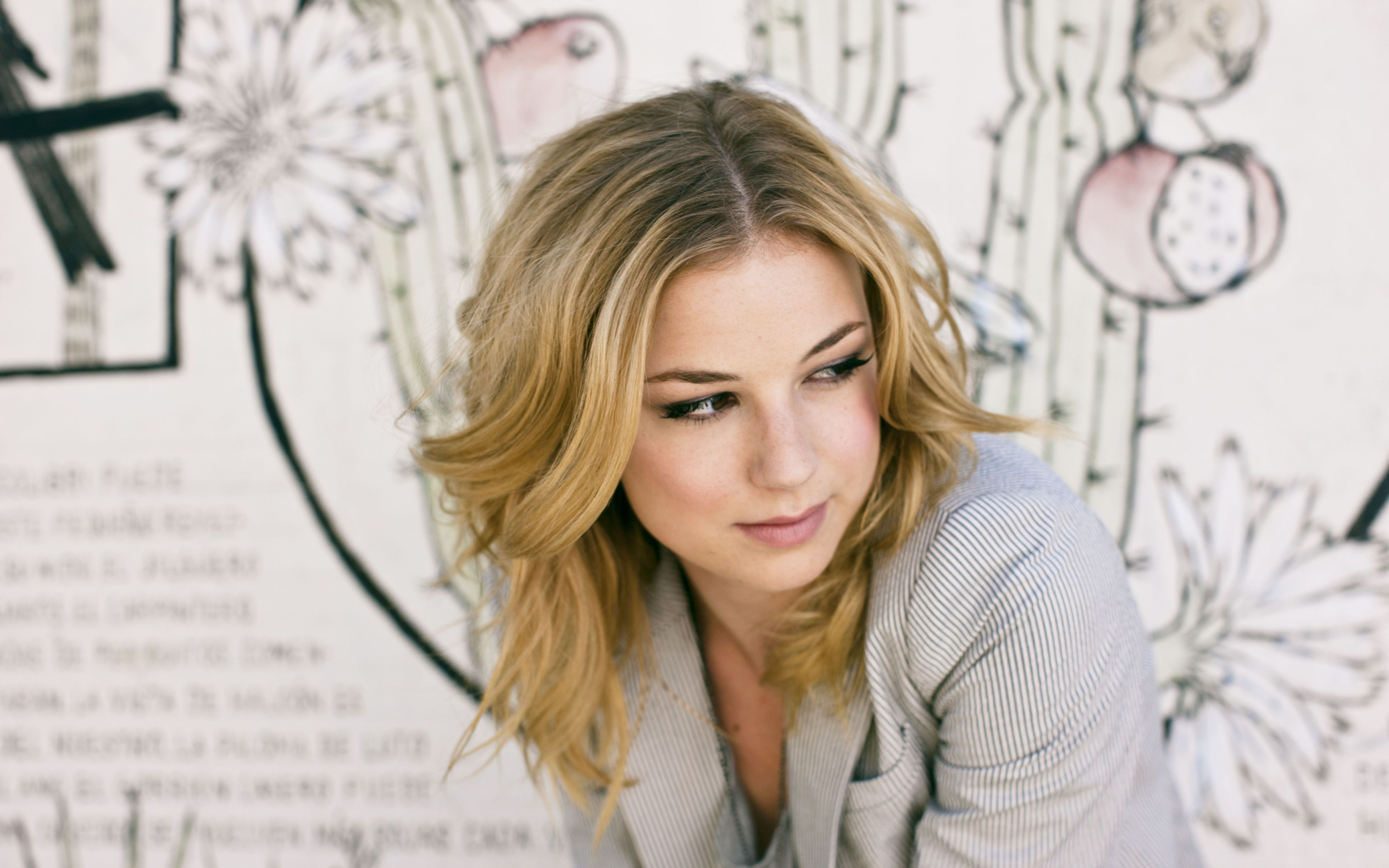 Free HD celebrity, emily vancamp, actress, blonde, canadian, face