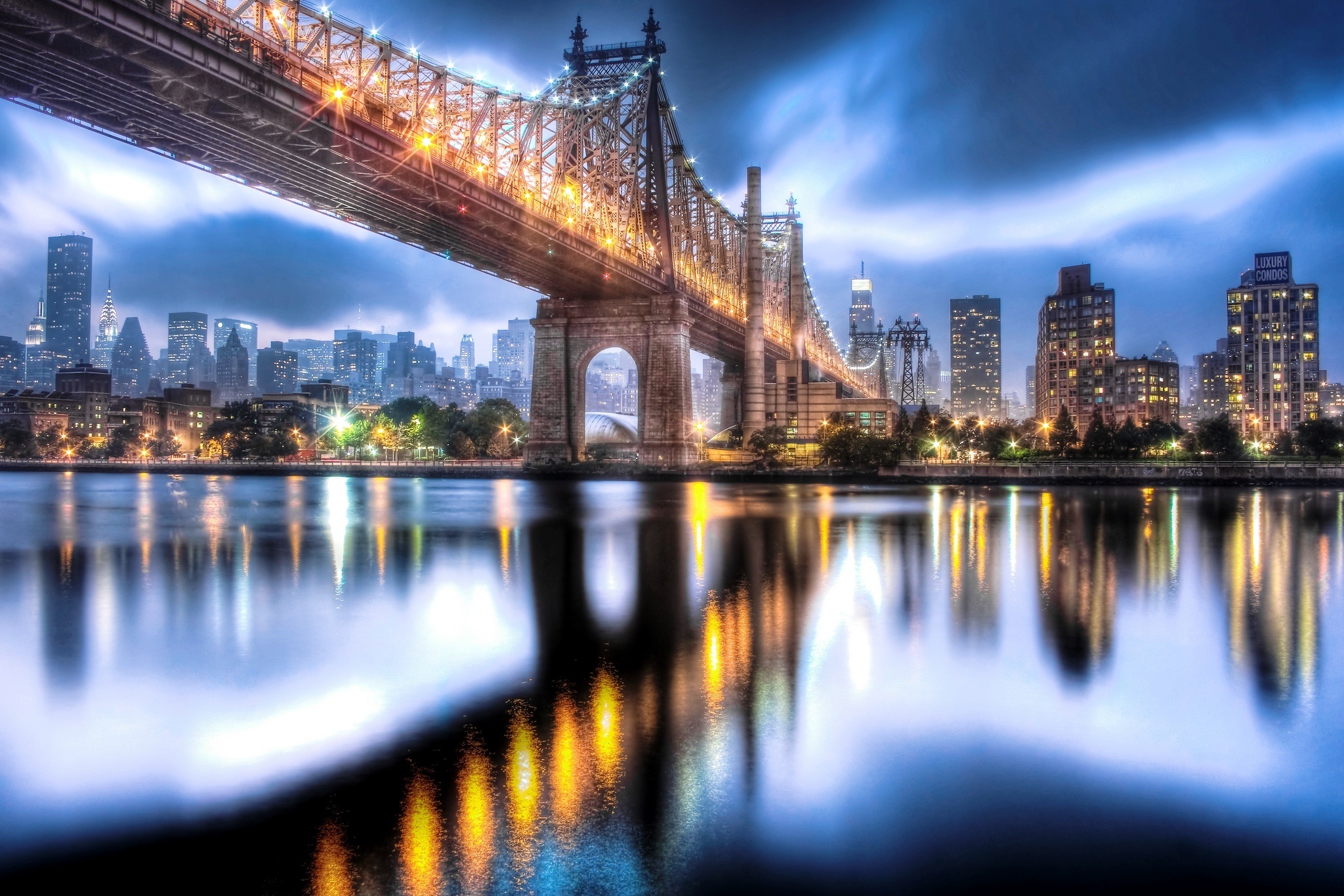 Ночной город Нью-Йорк мост