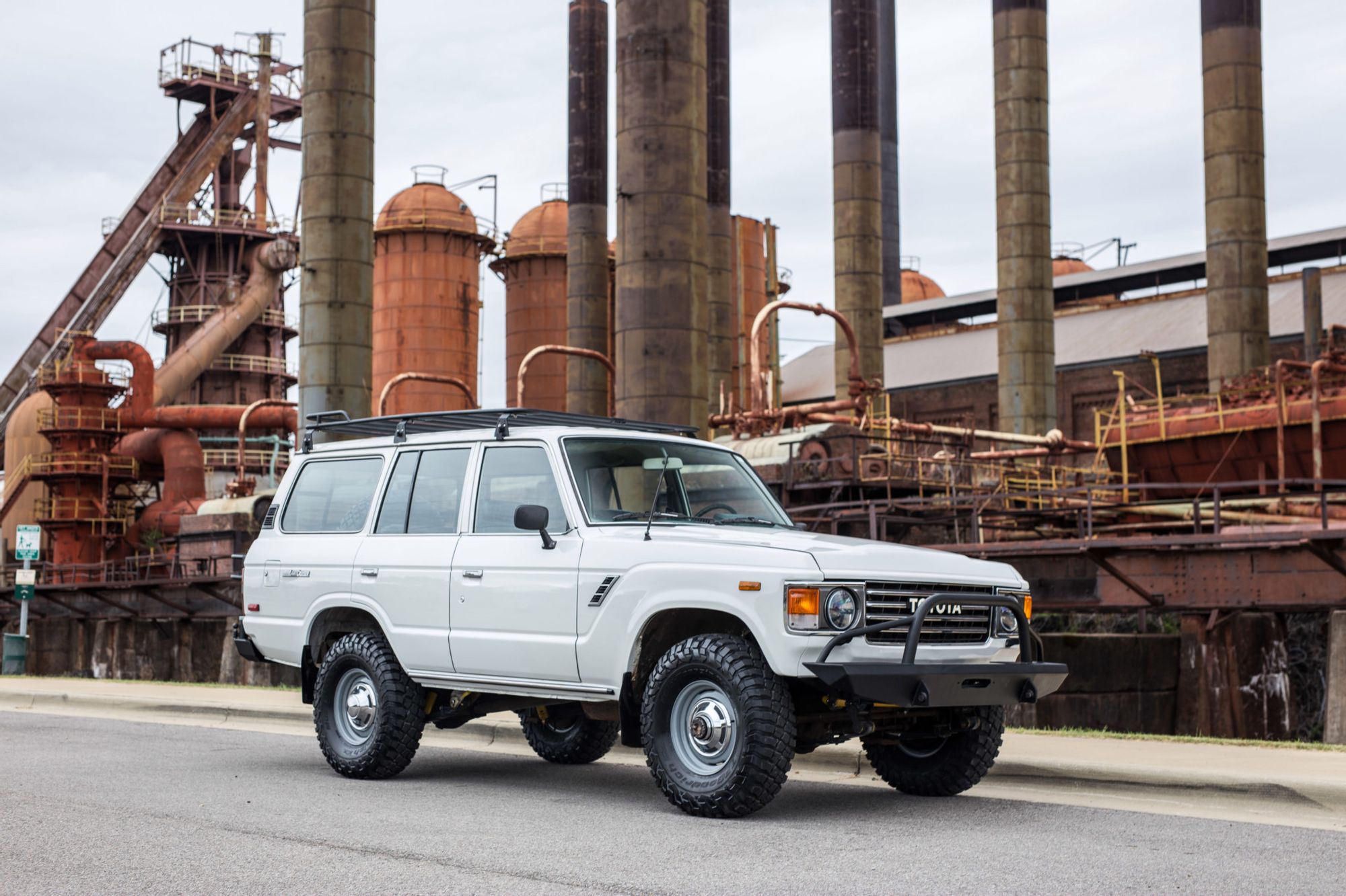 Toyota Land Cruiser fj62