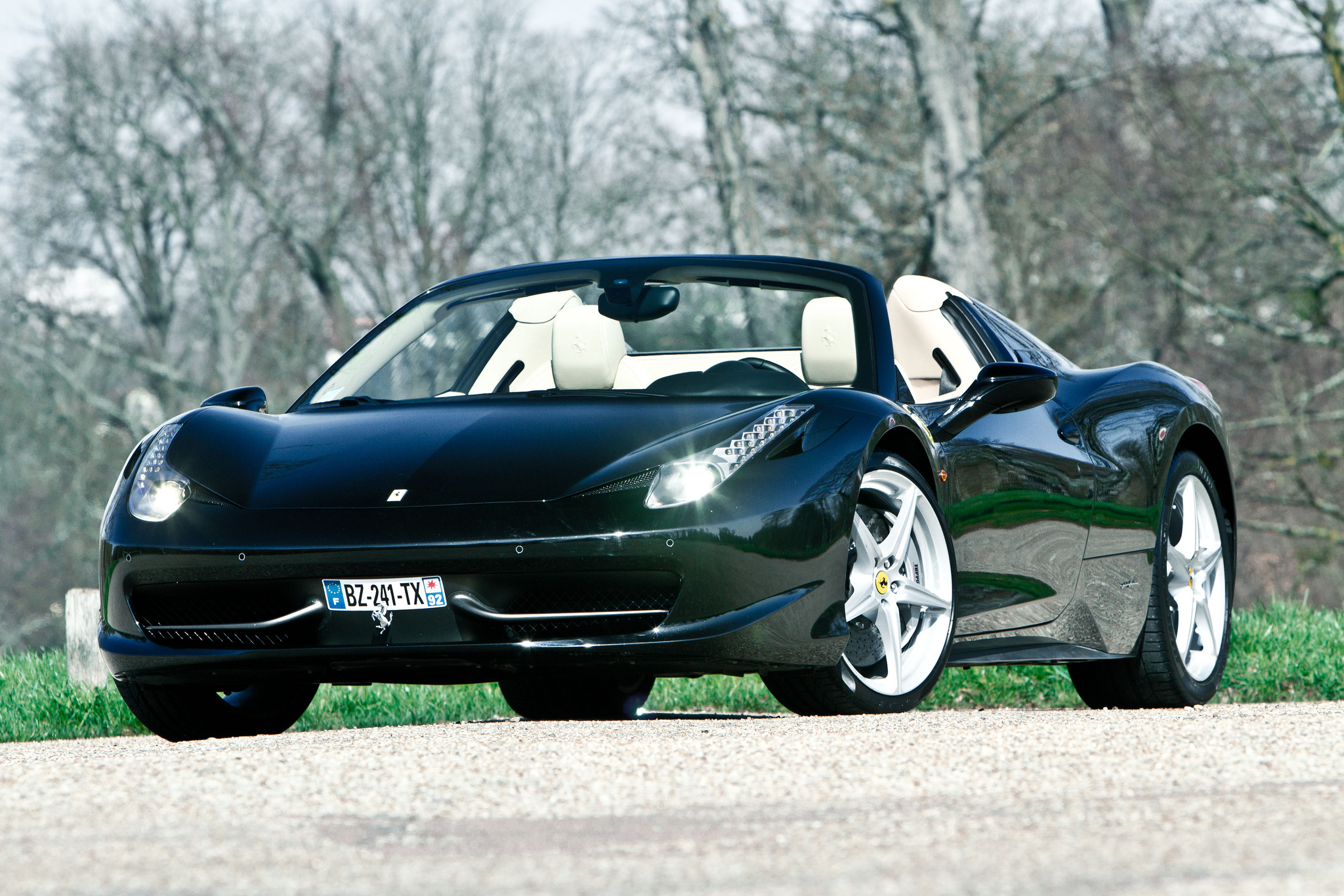 151953 Bild herunterladen ferrari, italien, cars, schwarz, das schwarze, vorderansicht, frontansicht, cabriolet, 458, italia - Hintergrundbilder und Bildschirmschoner kostenlos