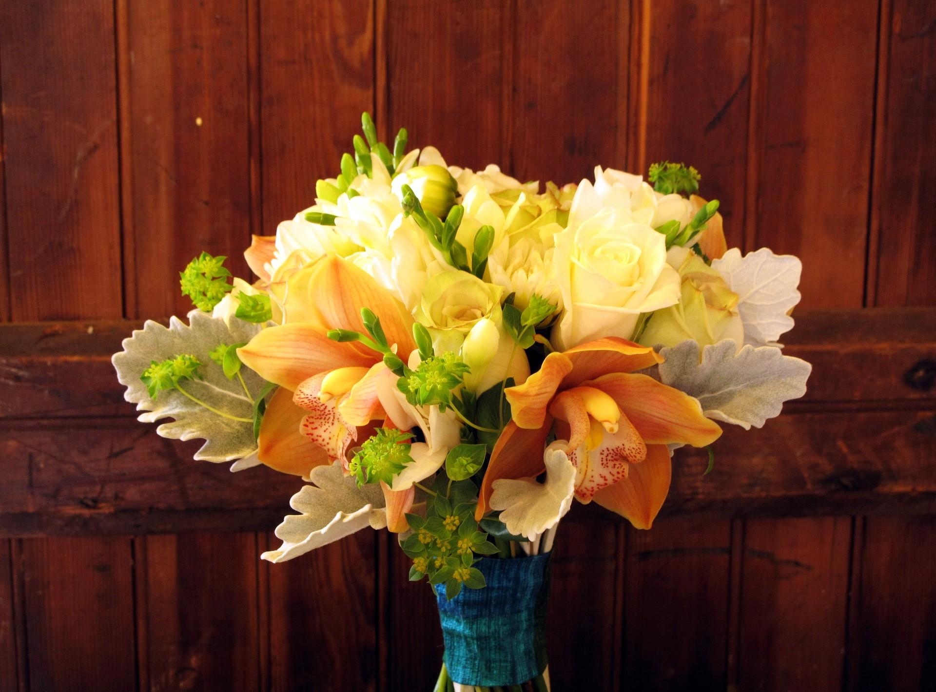 Laden Sie das Blätter, Strauß, Bouquet, Freesie, Blumen, Roses, Lilien-Bild kostenlos auf Ihren PC-Desktop herunter