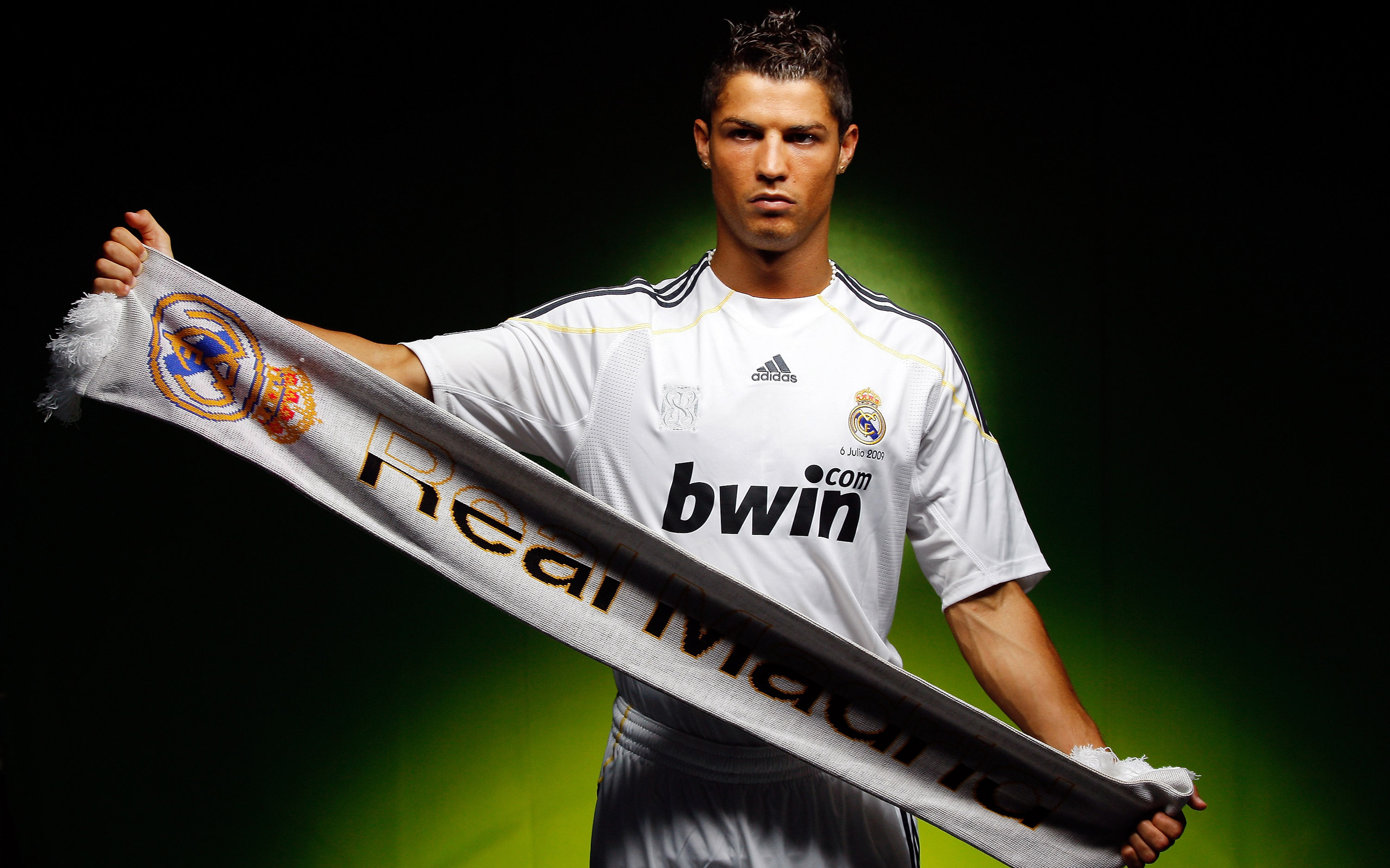 306225 économiseurs d'écran et fonds d'écran Cristiano Ronaldo sur votre téléphone. Téléchargez  images gratuitement