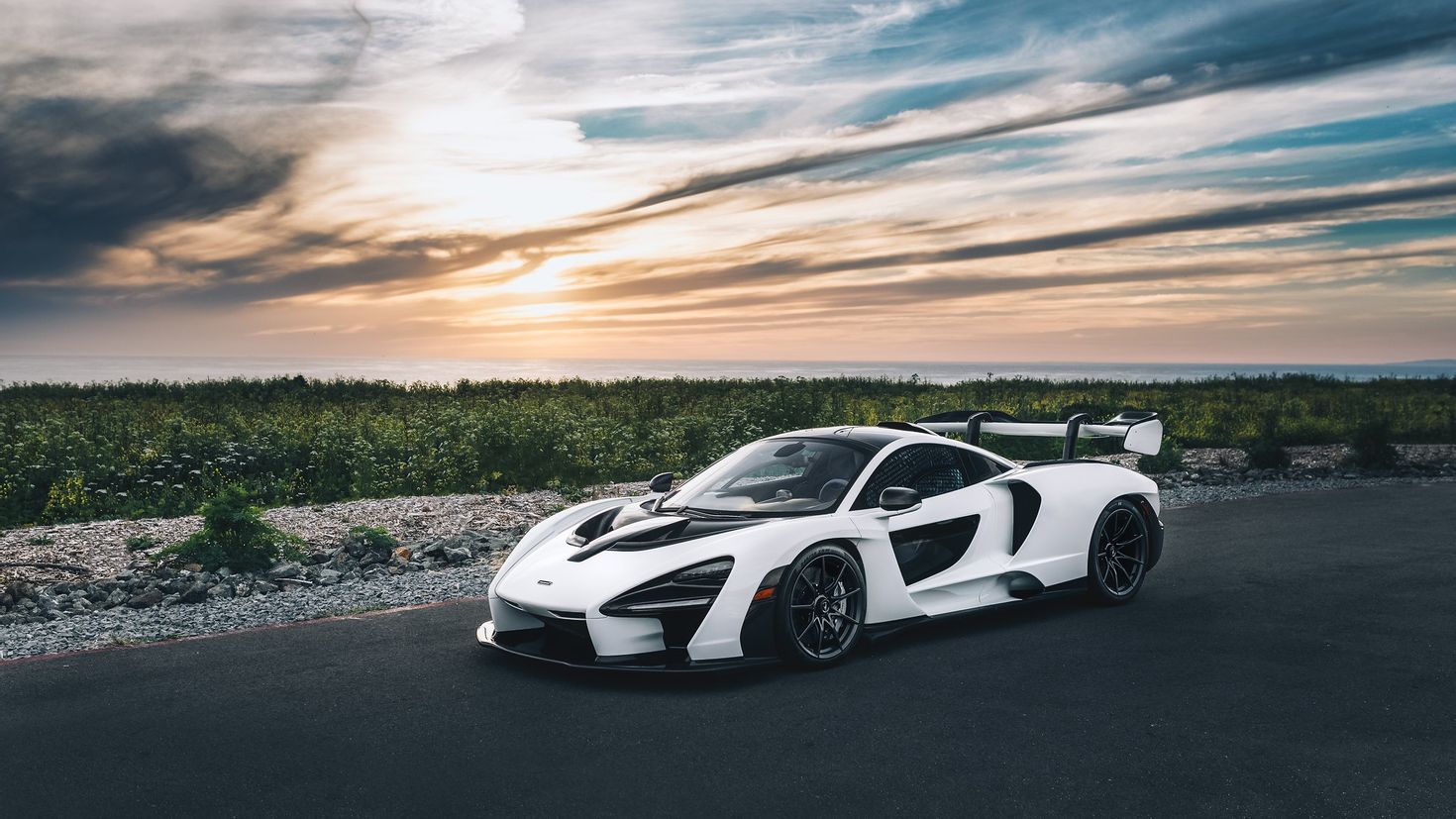 Машина MCLAREN Senna MCLAREN