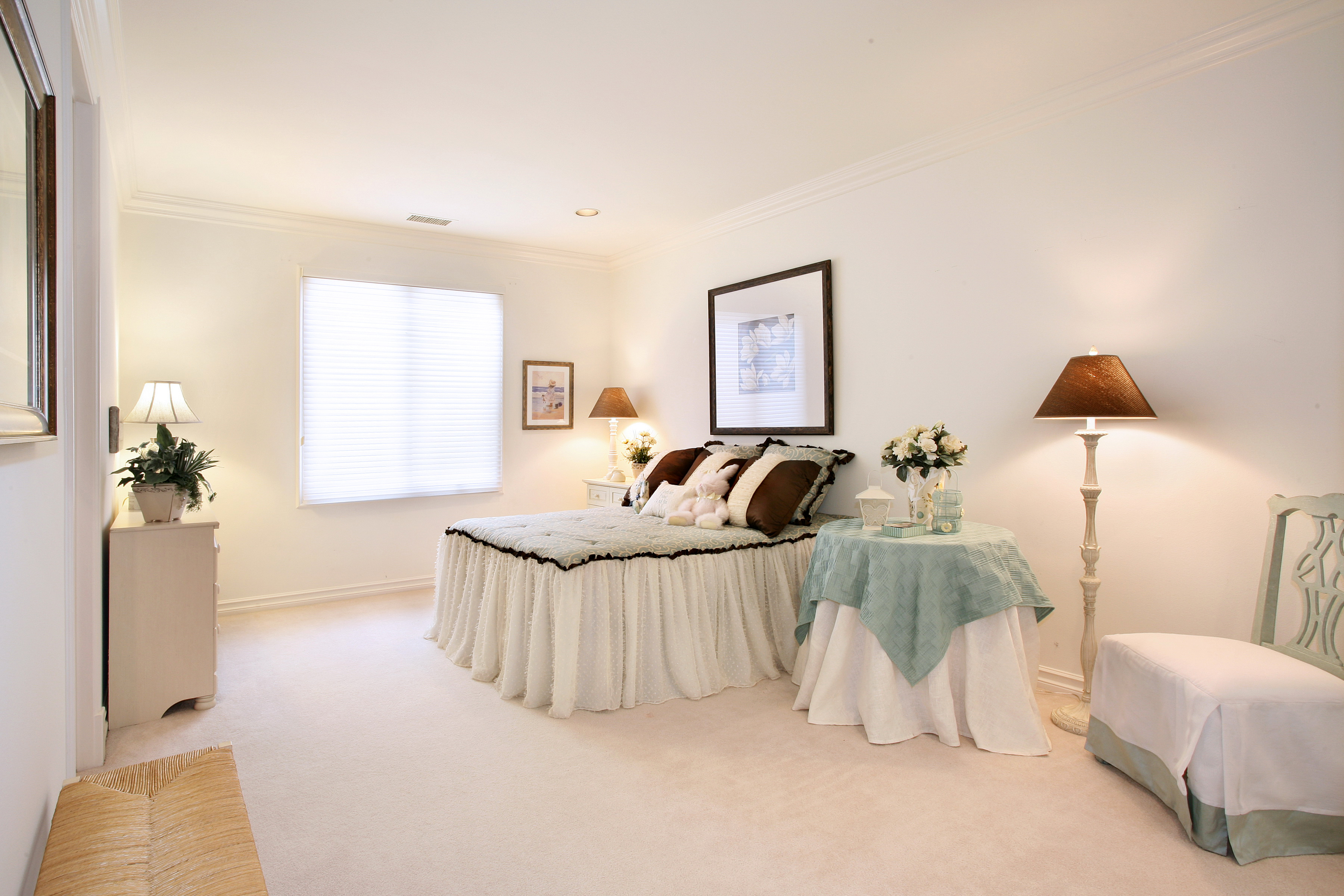 bed, bedroom, interior, miscellanea, miscellaneous, design, furniture Smartphone Background