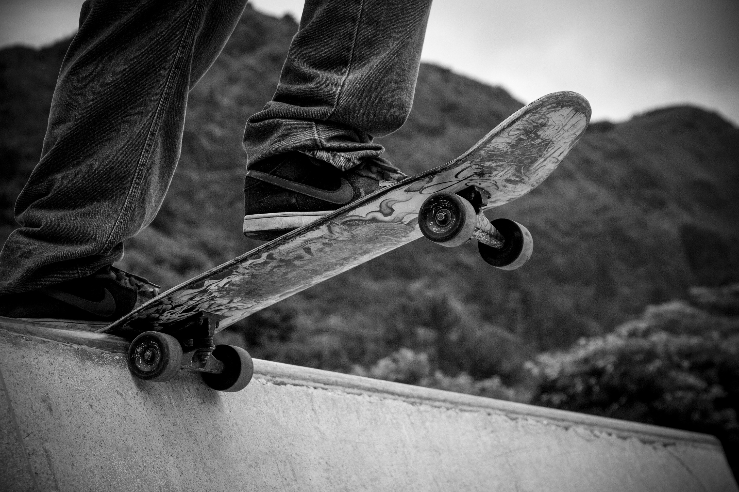 skateboard, sports, skateboarding, black & white, outdoor