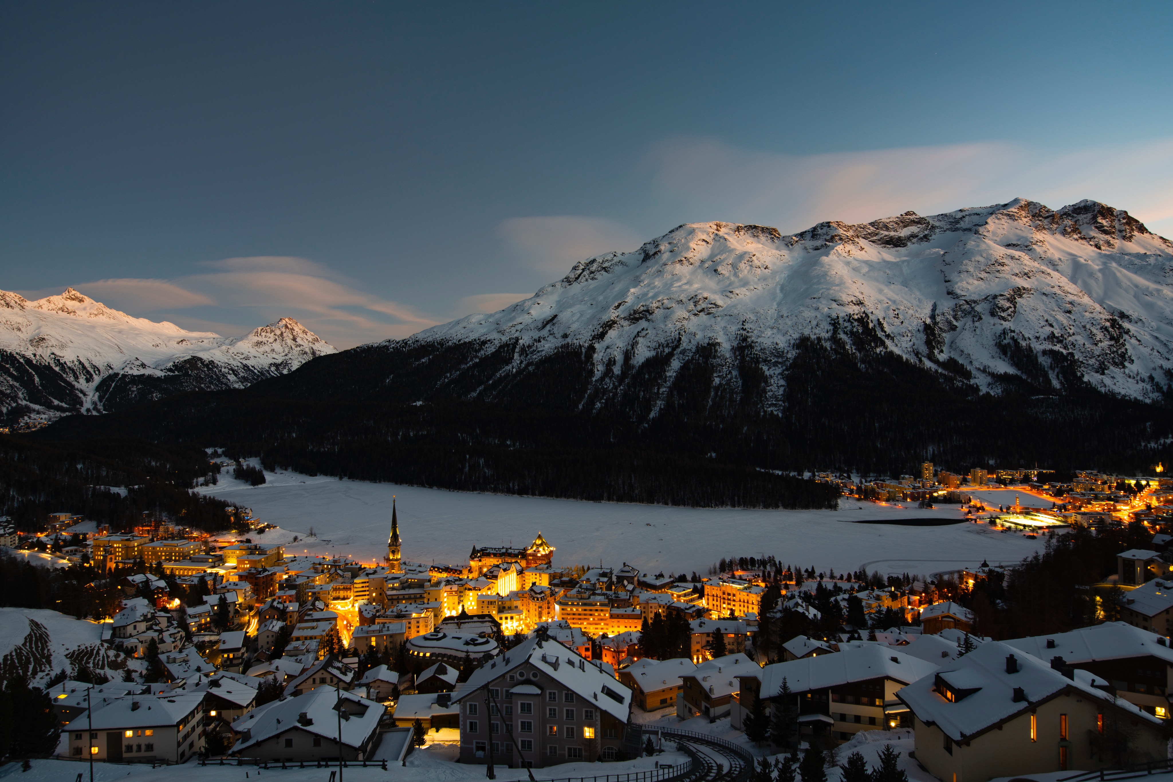 57332 免費下載壁紙 冬天, 性质, 山, 雪, 戈拉, 闪耀, 光, 村庄, 瑞士 屏保和圖片