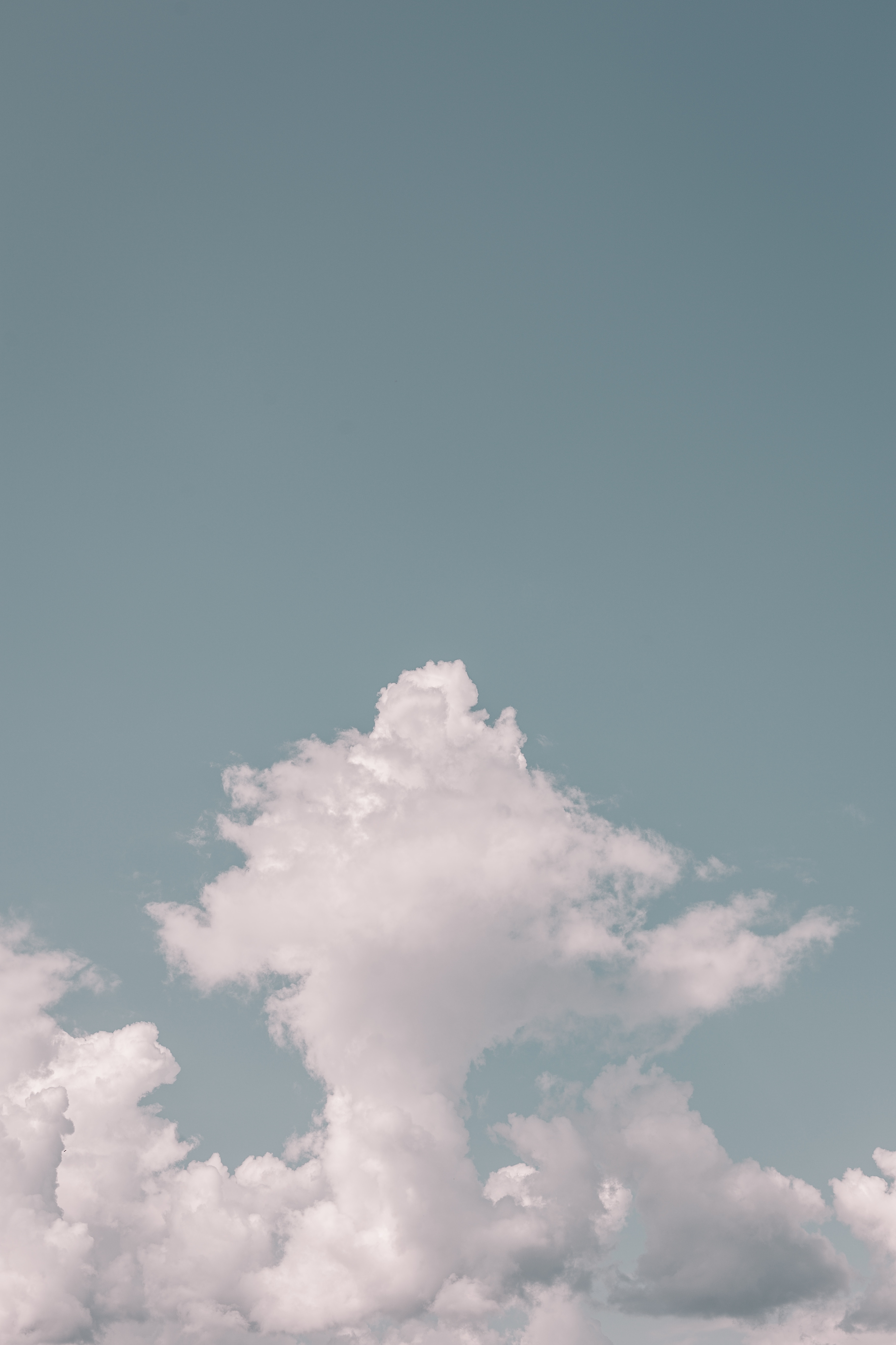157285 Hintergrundbild herunterladen minimalismus, natur, sky, clouds, porös, poröse - Bildschirmschoner und Bilder kostenlos