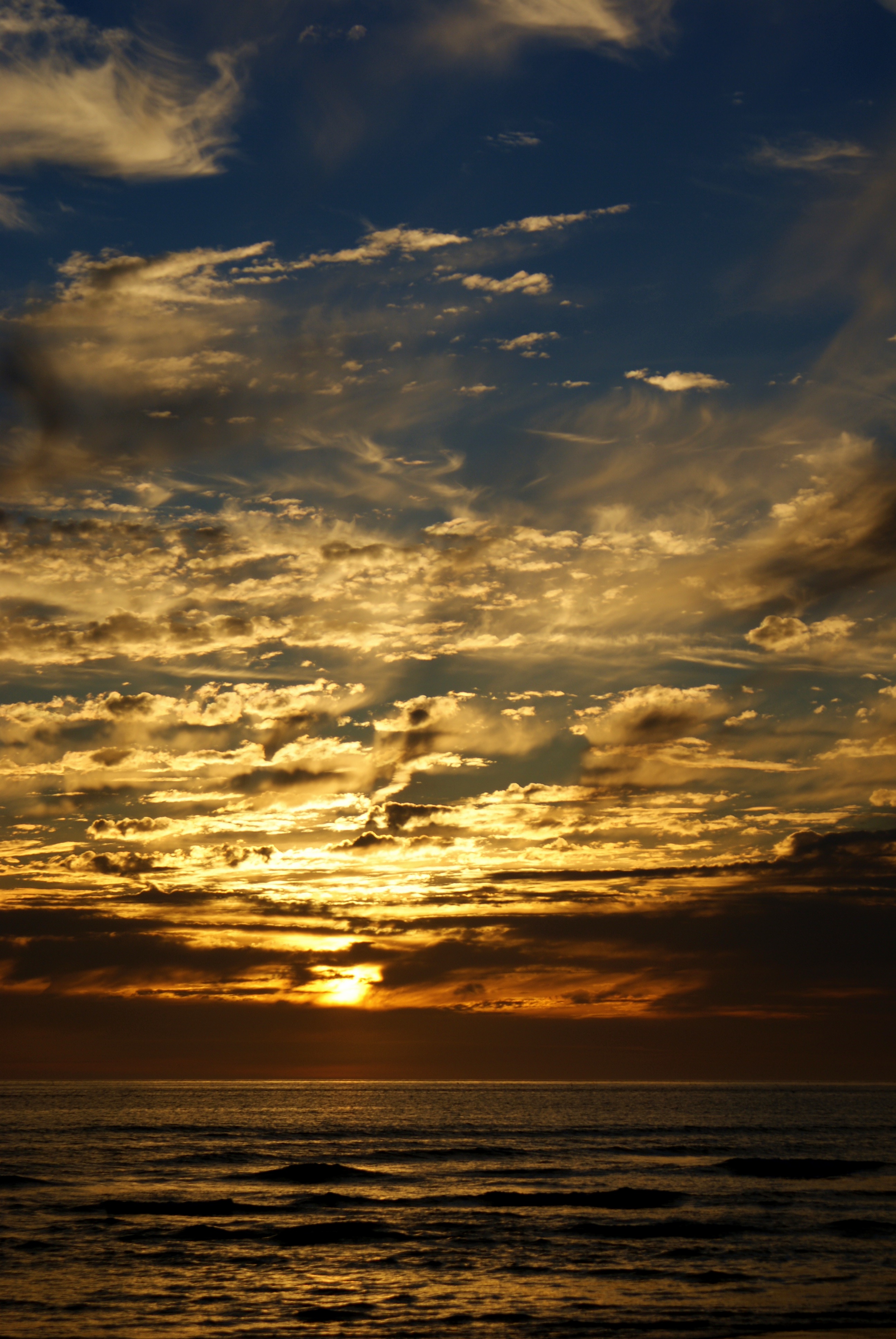 157407 Hintergrundbild herunterladen horizont, natur, sunset, sea, clouds, dämmerung, twilight - Bildschirmschoner und Bilder kostenlos