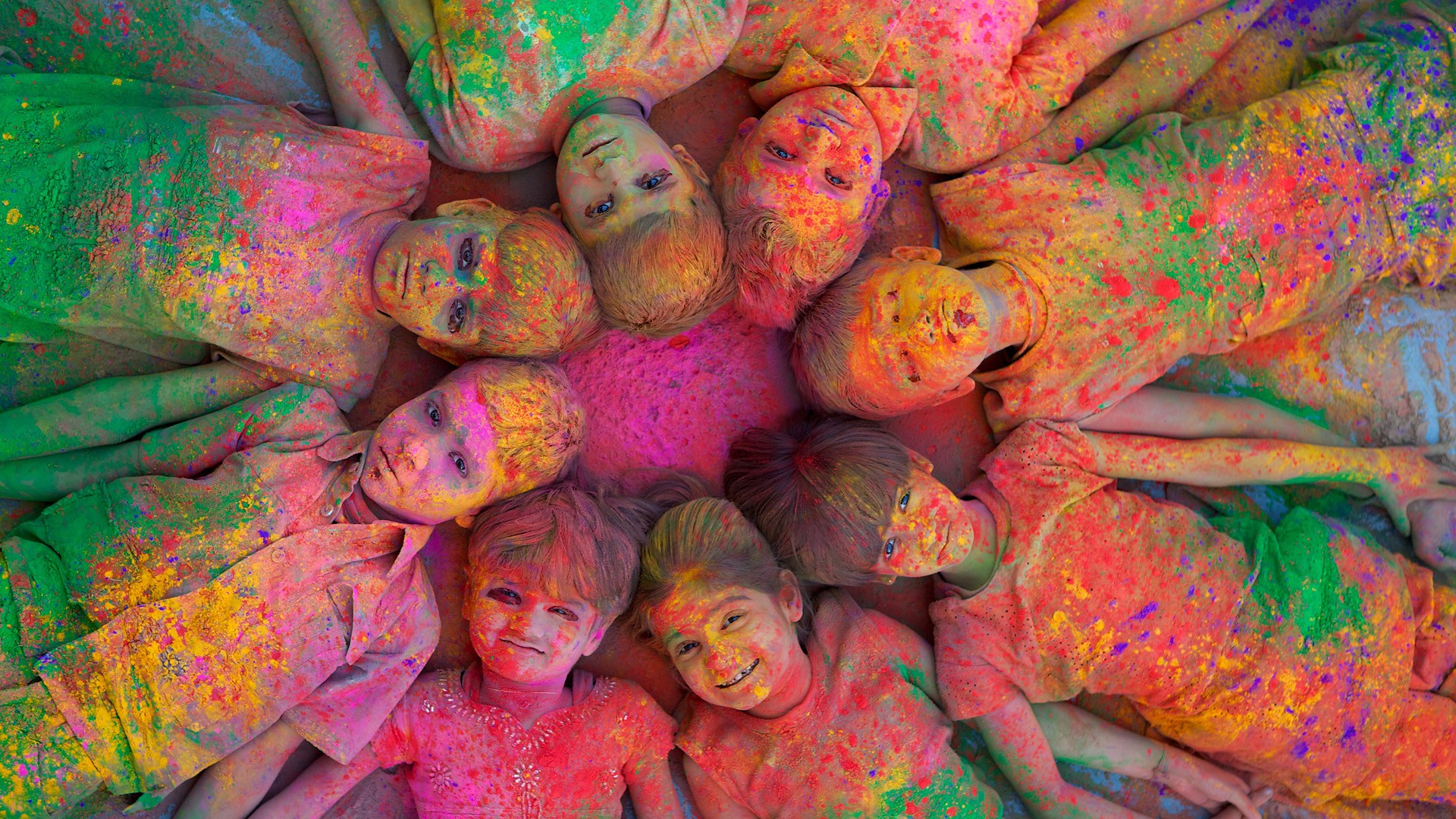 Download mobile wallpaper Holiday, Holi for free.