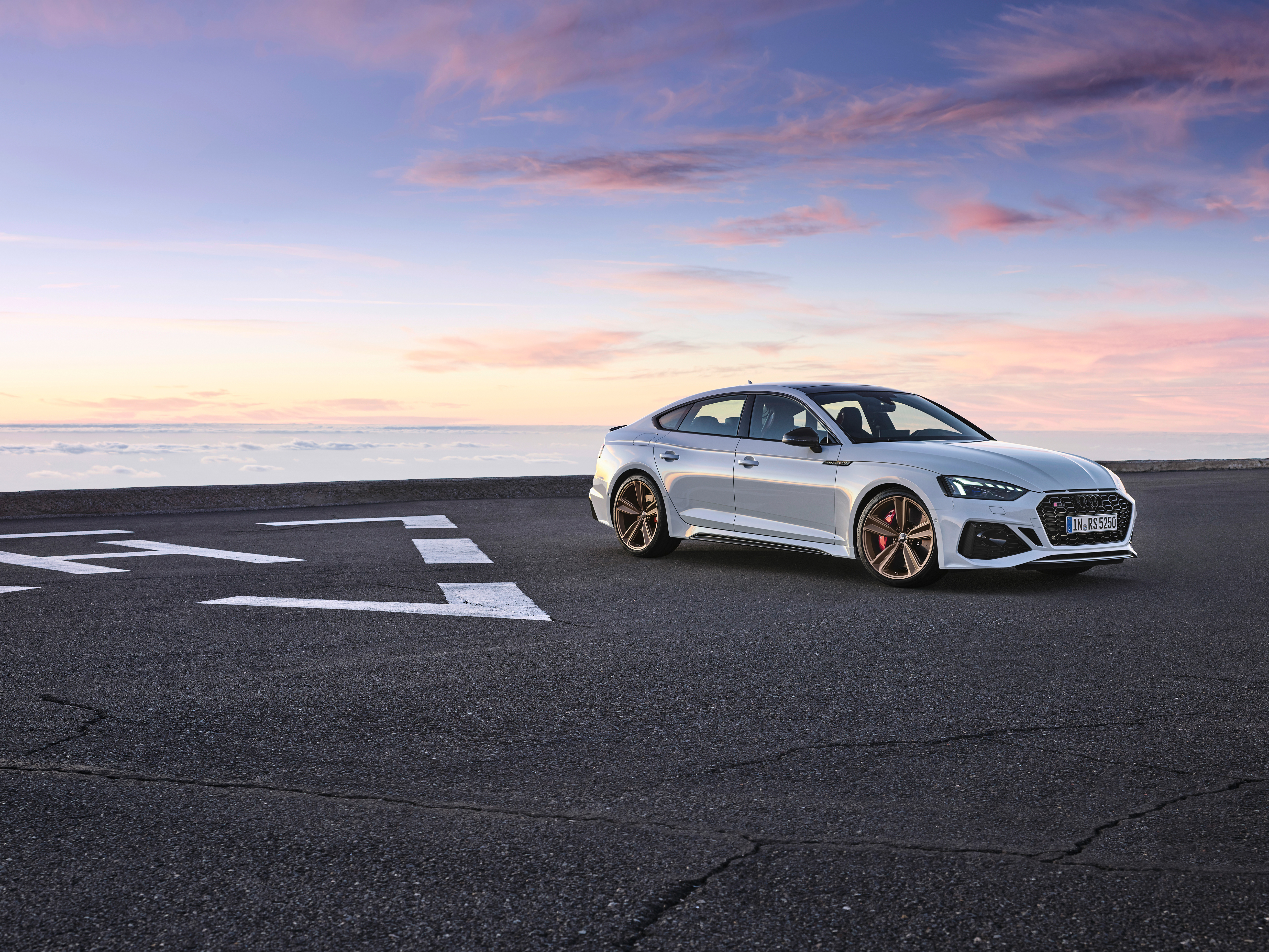 Audi rs5 Coupe White