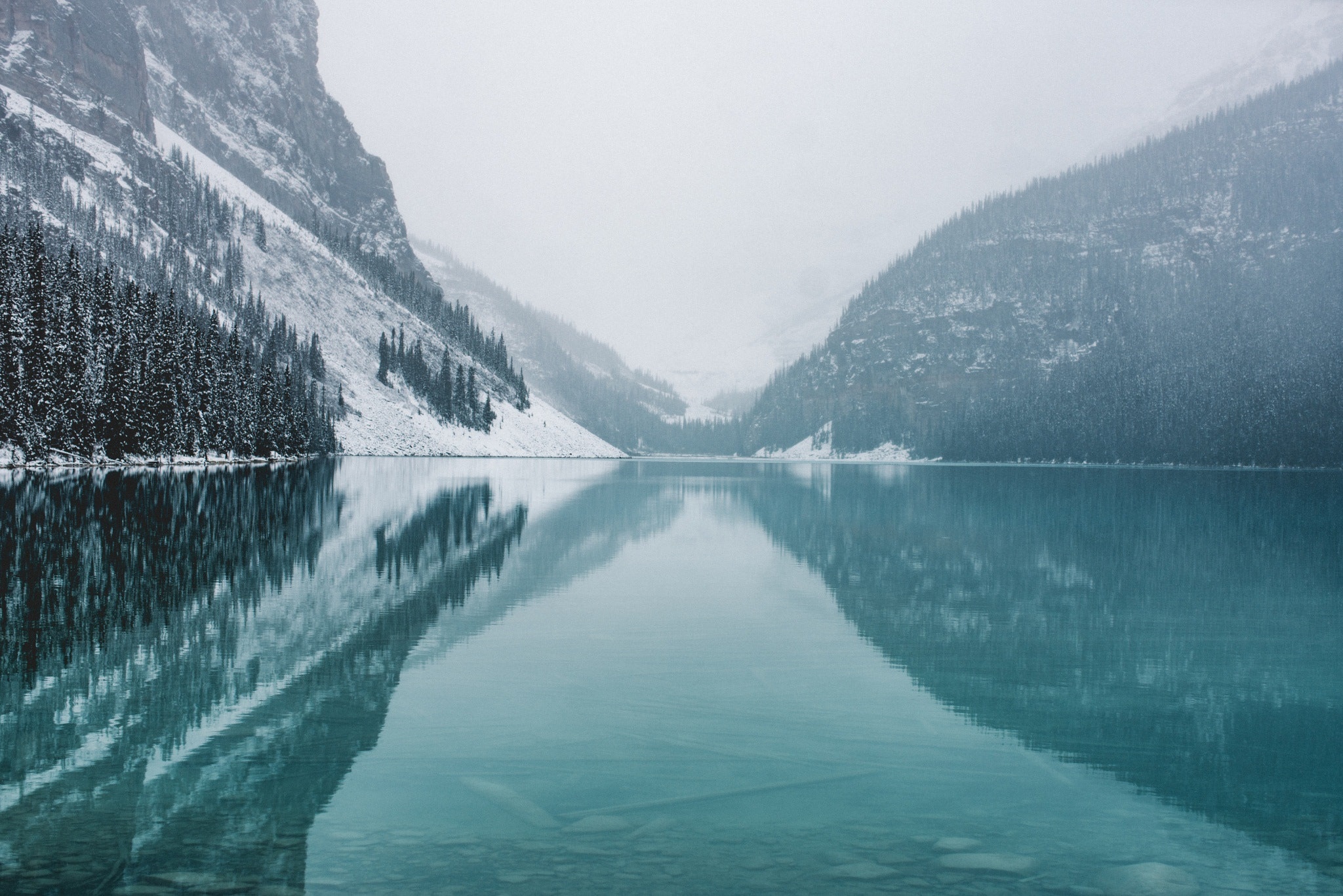 Зима горы озеро