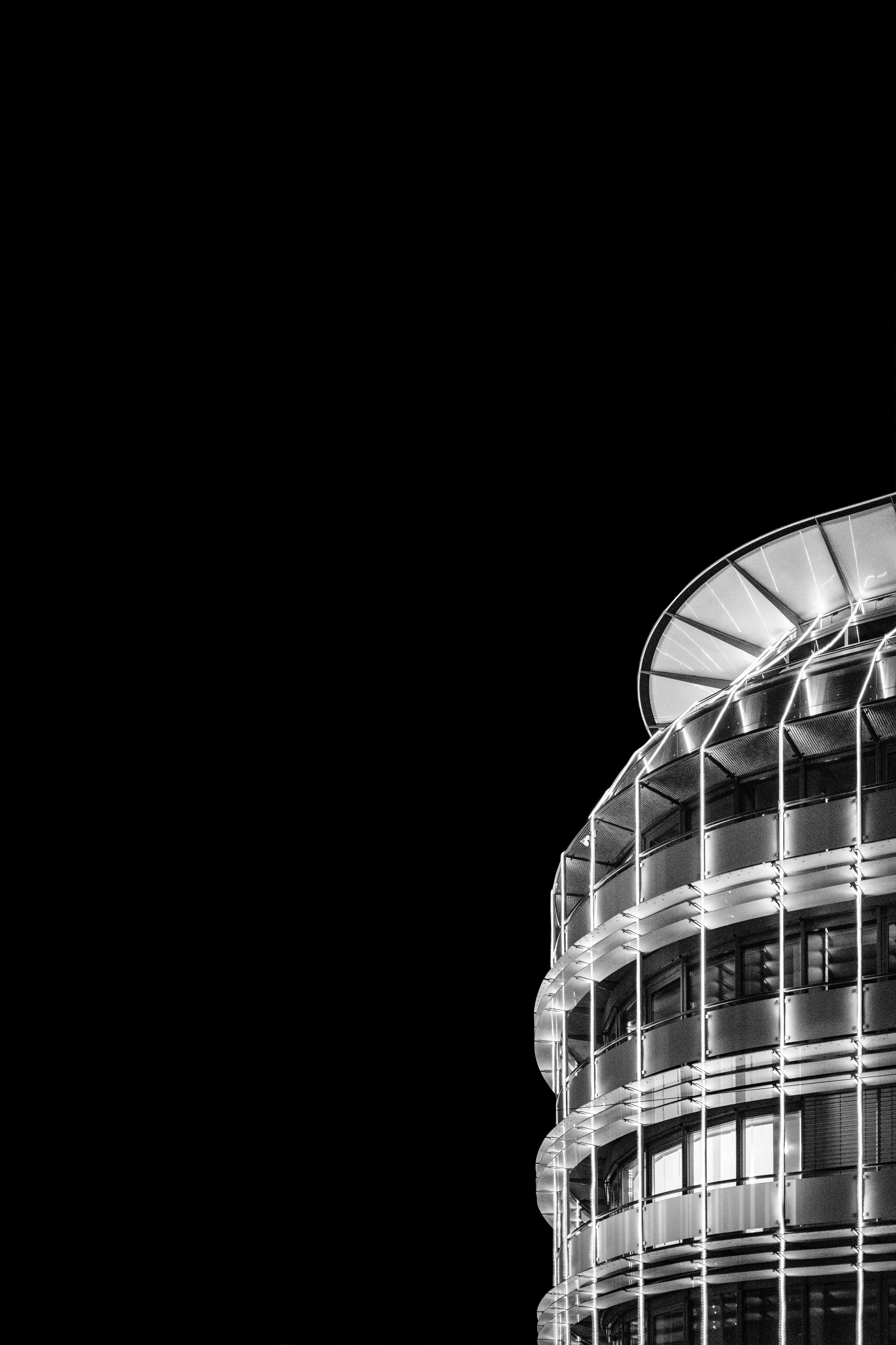 Download mobile wallpaper Chb, Bw, Building, Night, Architecture, Minimalism for free.